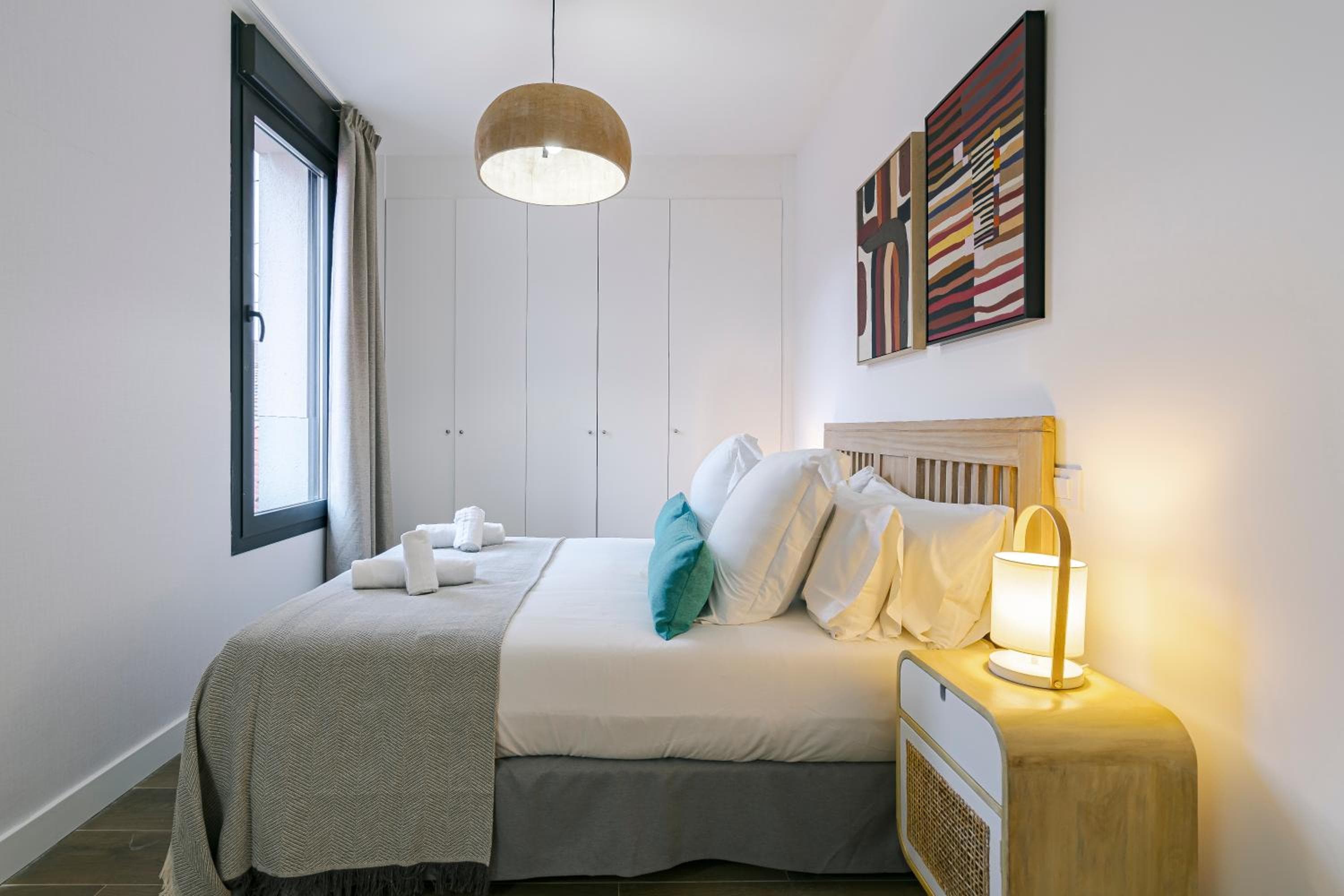 Feelathome Castilla Apartments, Madrid, photo 5