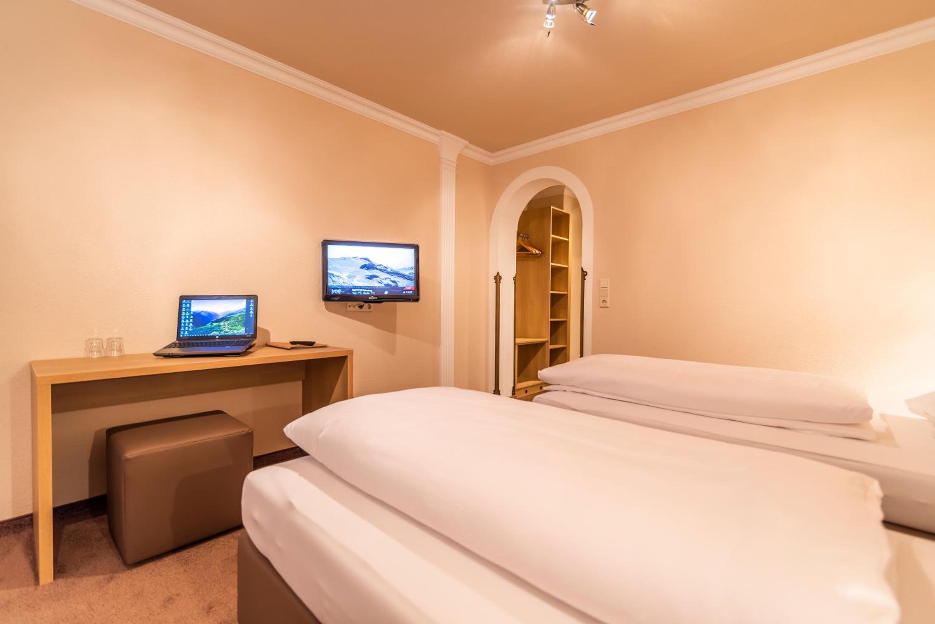 Hotel Garni Apart TINA, Ischgl, photo 2
