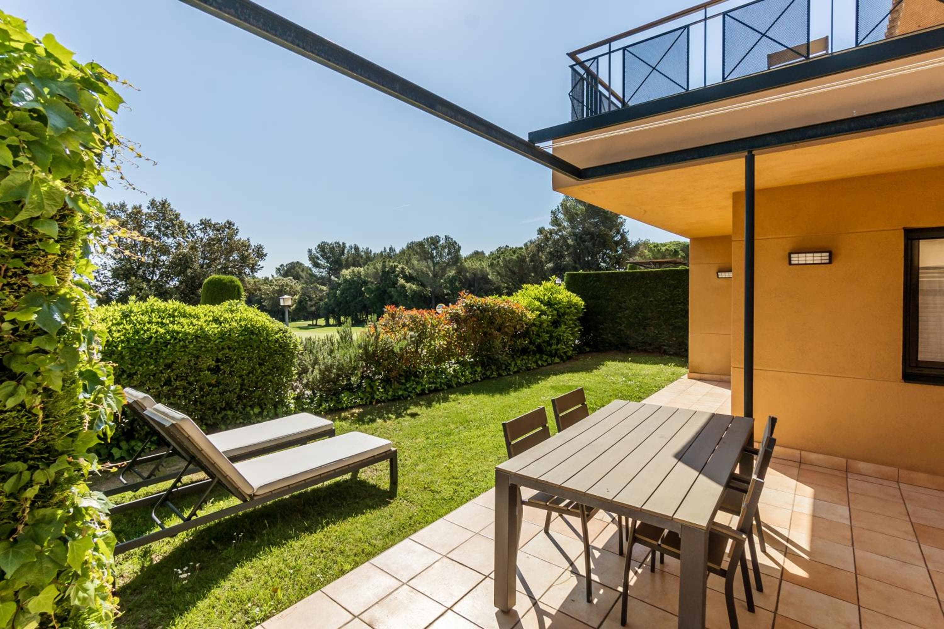 Apartahotel Suites Vila Birdie, Figueres, photo 5