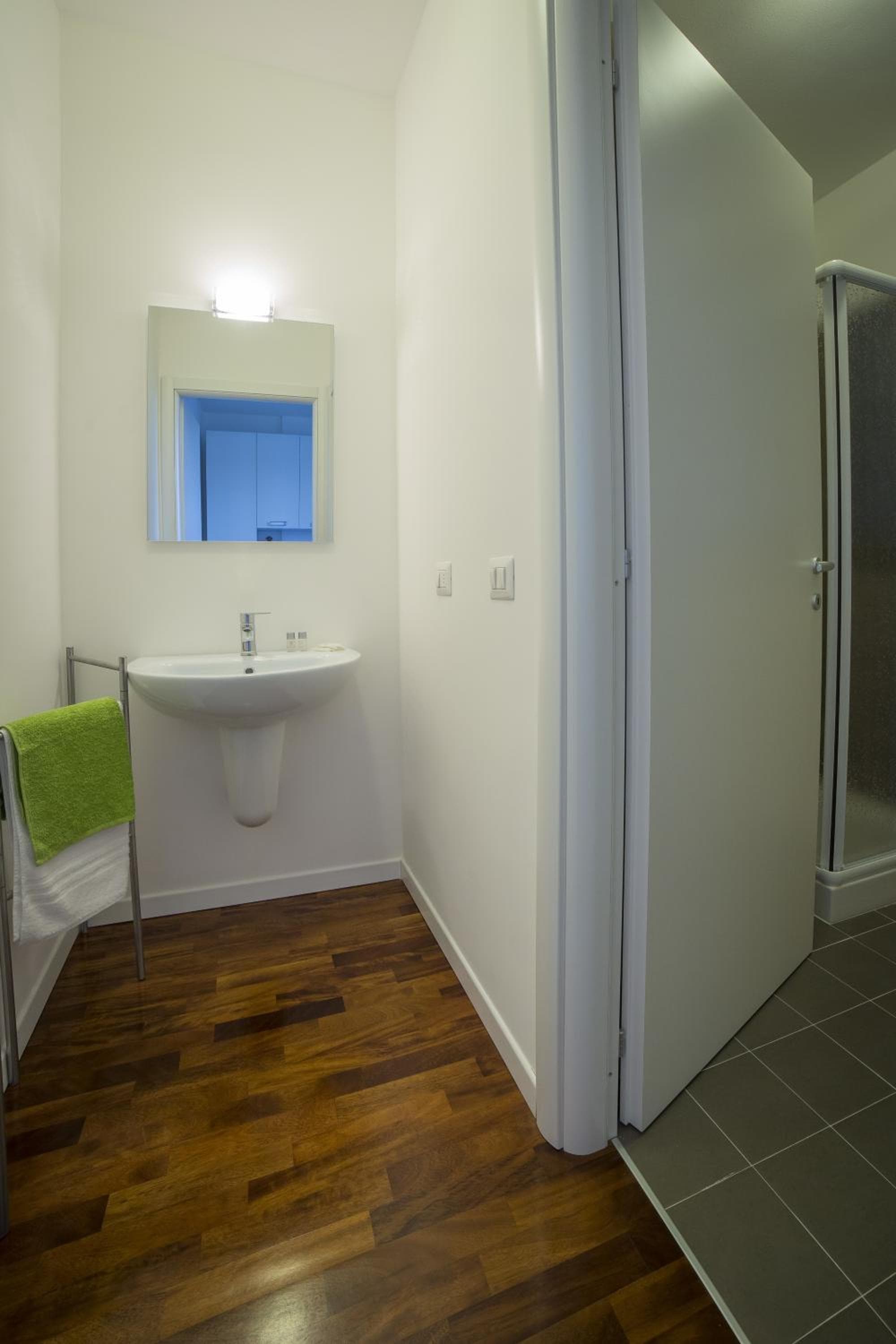 Aurum Aparthotels Pianell 10, Milan, photo 6
