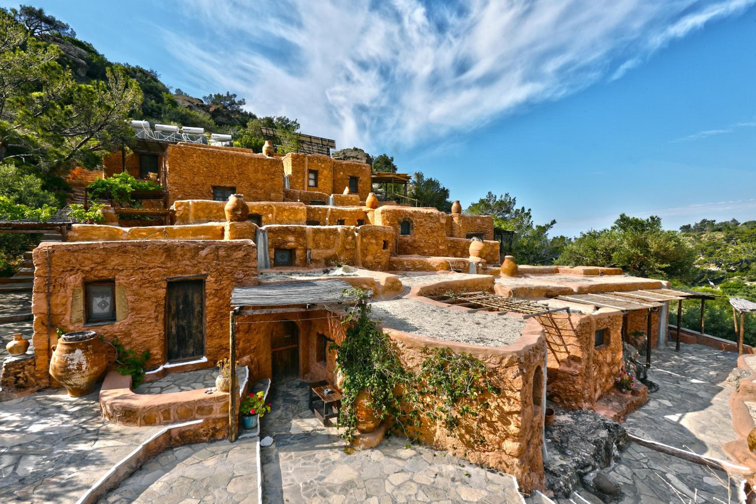 Aspros Potamos, Makry Gialos