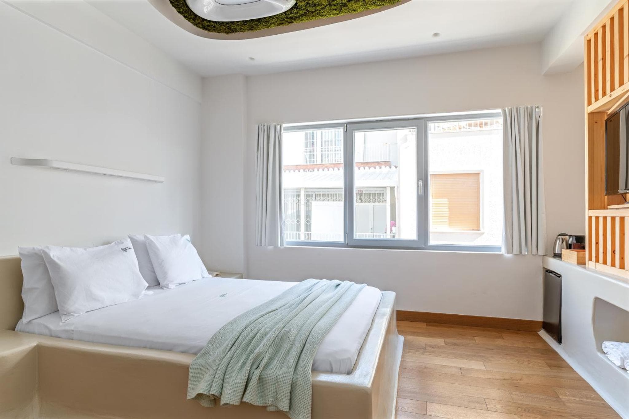 LOFUS Bio-Suites, Athens, photo 4