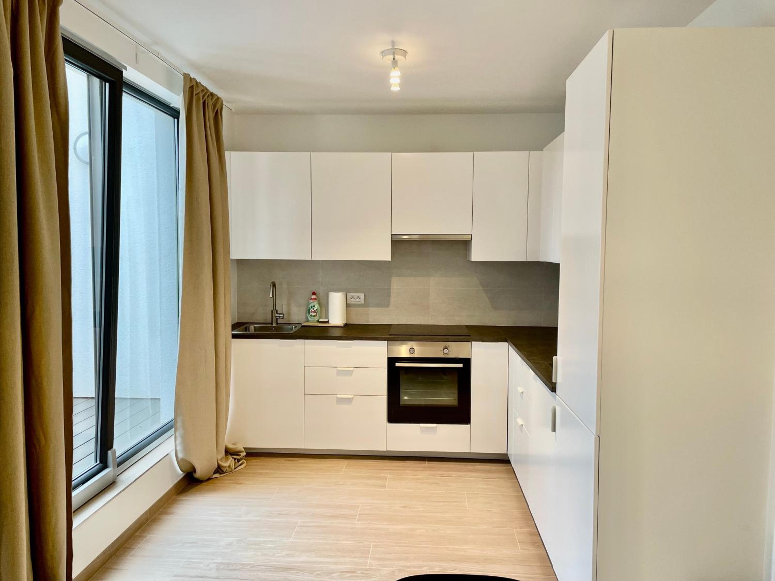 OneLuxStay near Fashion District, Antwerp, photo 3