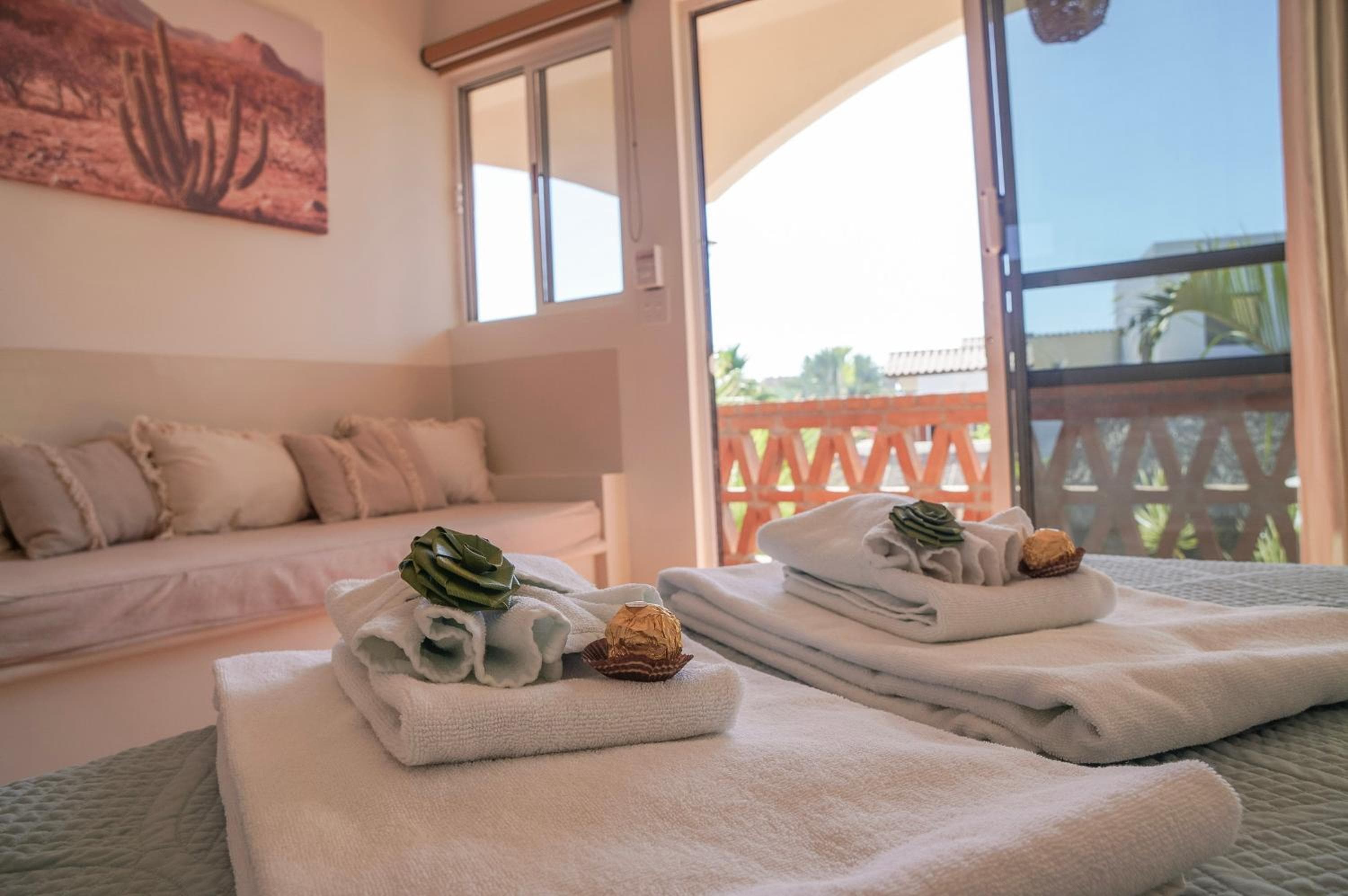 Olas de Cerritos, El Pescadero, photo 2