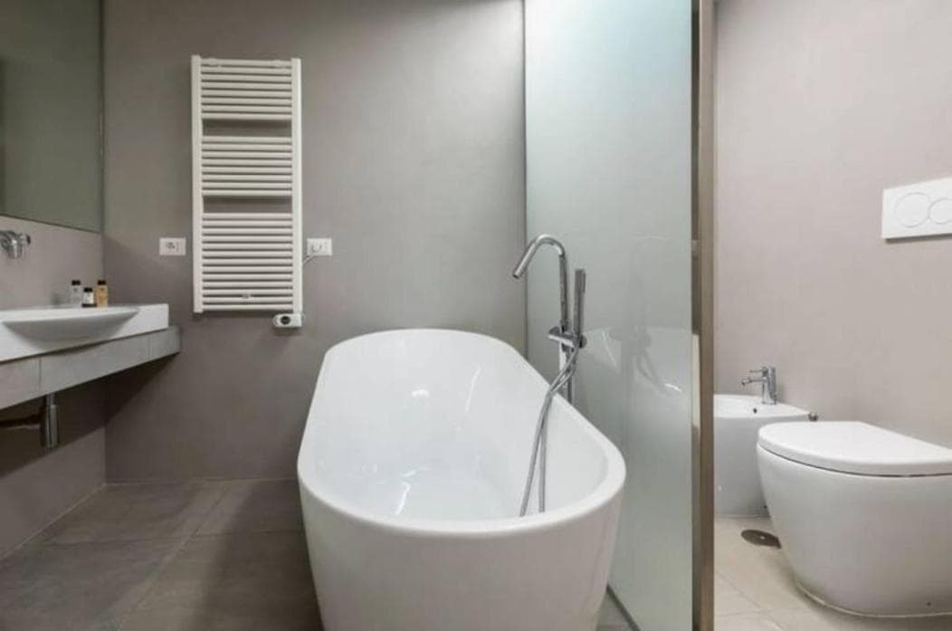 Bathroom at Croce Apartments