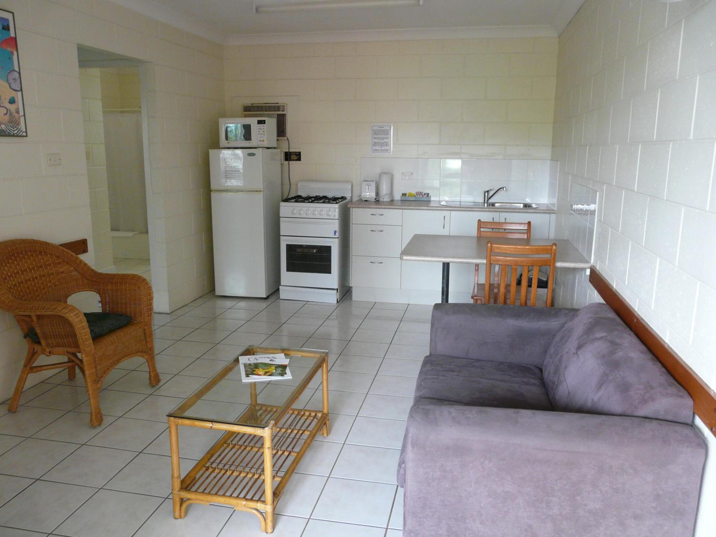 Oasis Inn Apartments, Cairns, photo 3