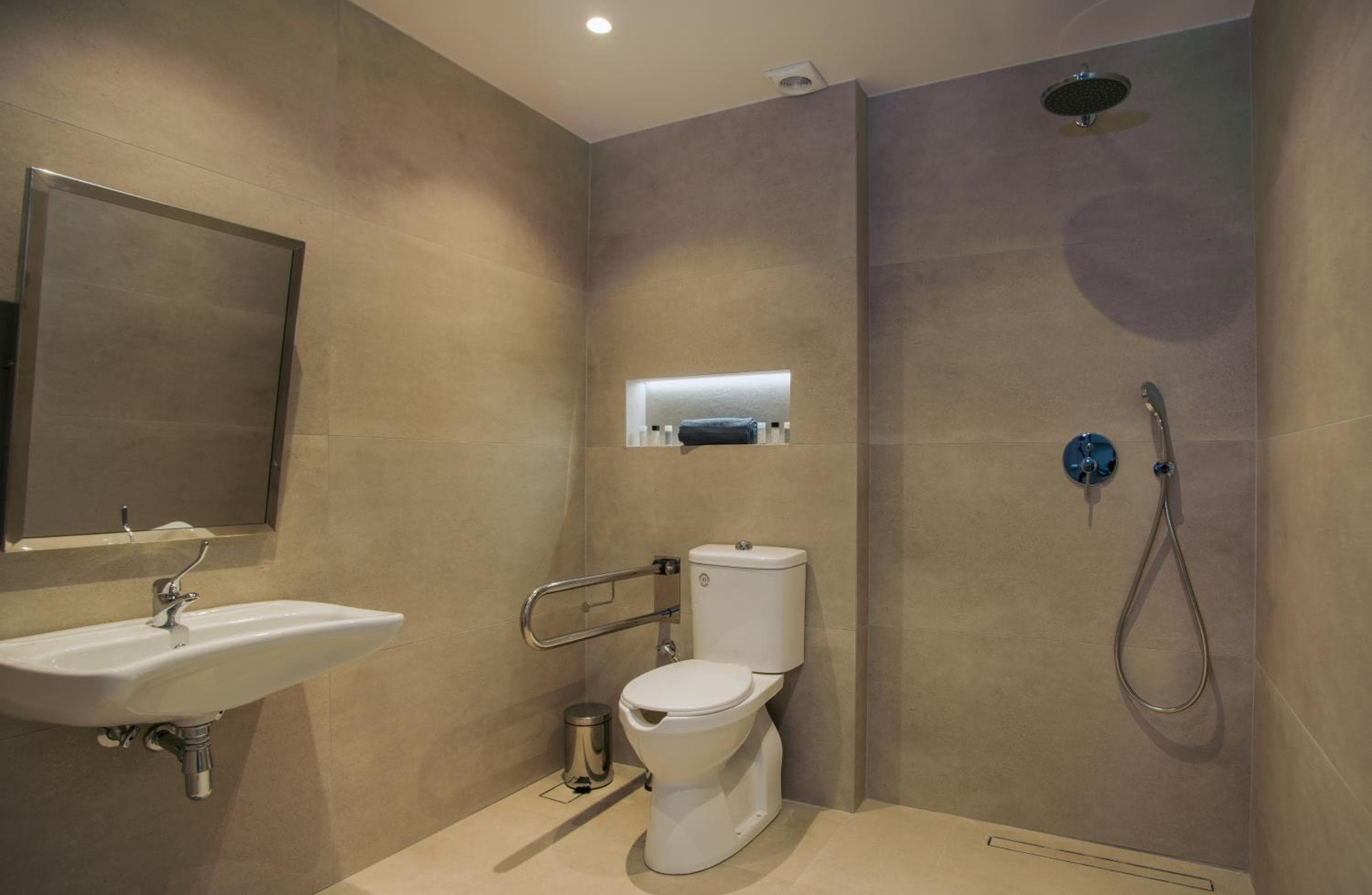 Celine Luxury Apartments & Suites, Agios Nikolaos, photo 4