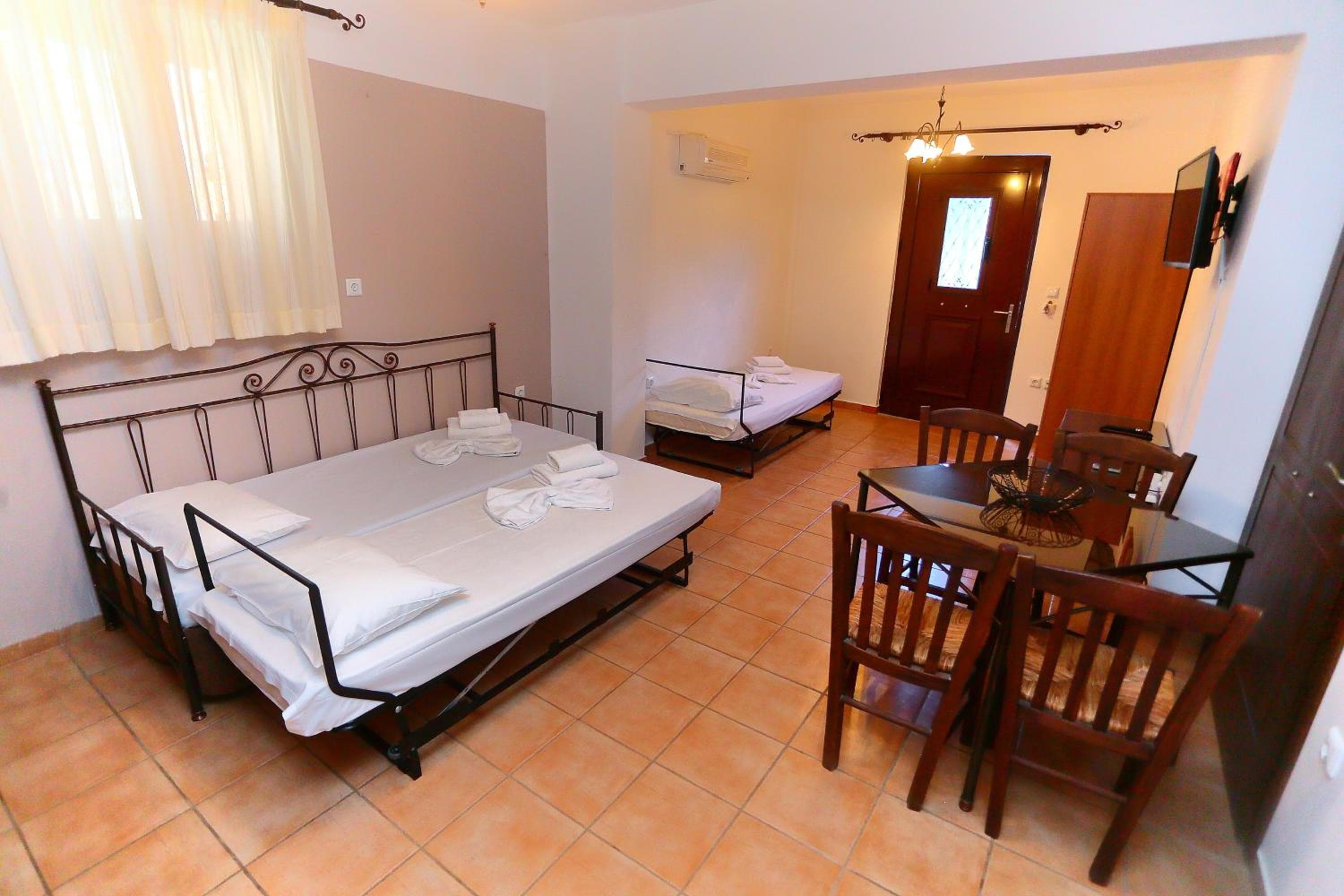 Vathi Hotel Apartment Hotel, Vathi, photo 4
