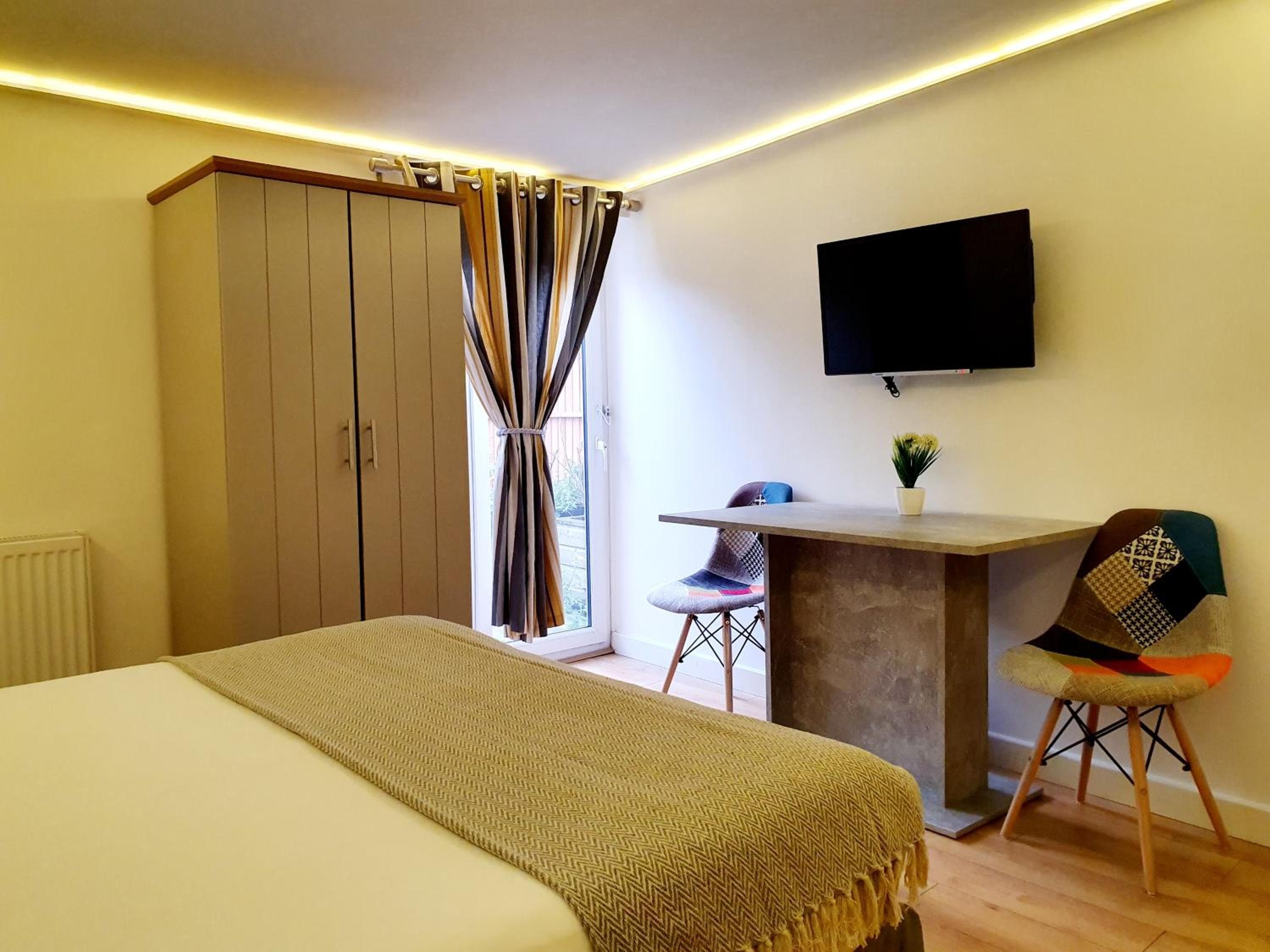 London Stay Apartments, London, photo 2