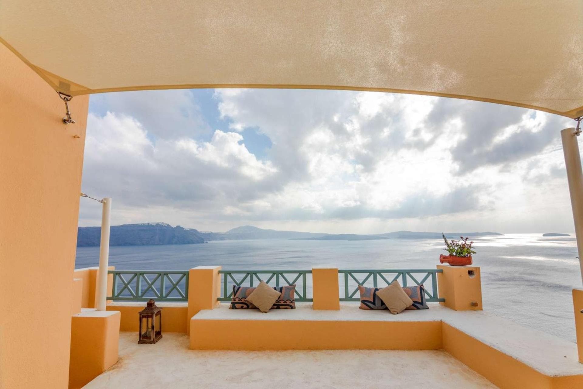 Zoe Aegeas Traditional houses, Oia, photo 3