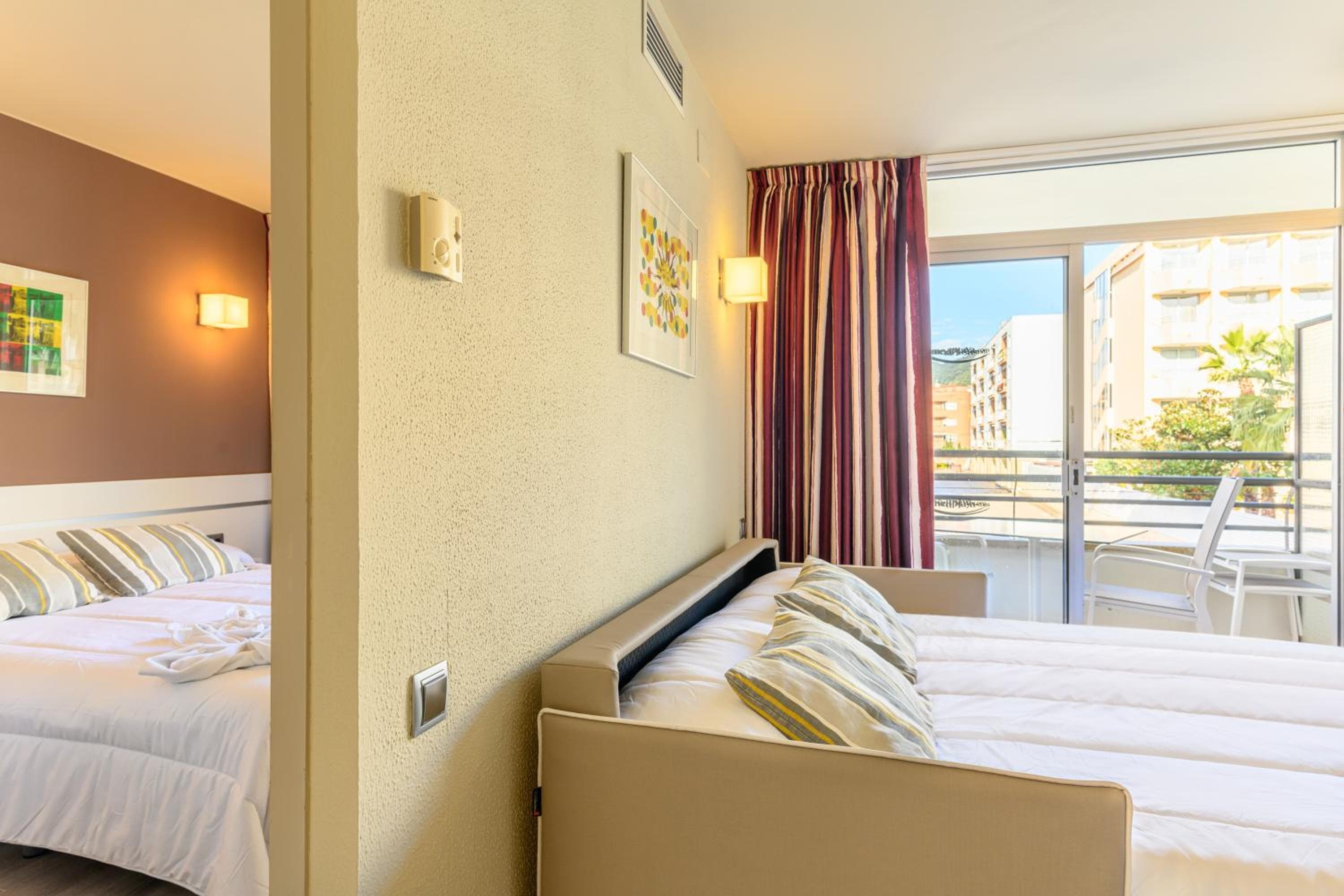 Medplaya Aparthotel Esmeraldas, Tossa de Mar, photo 5