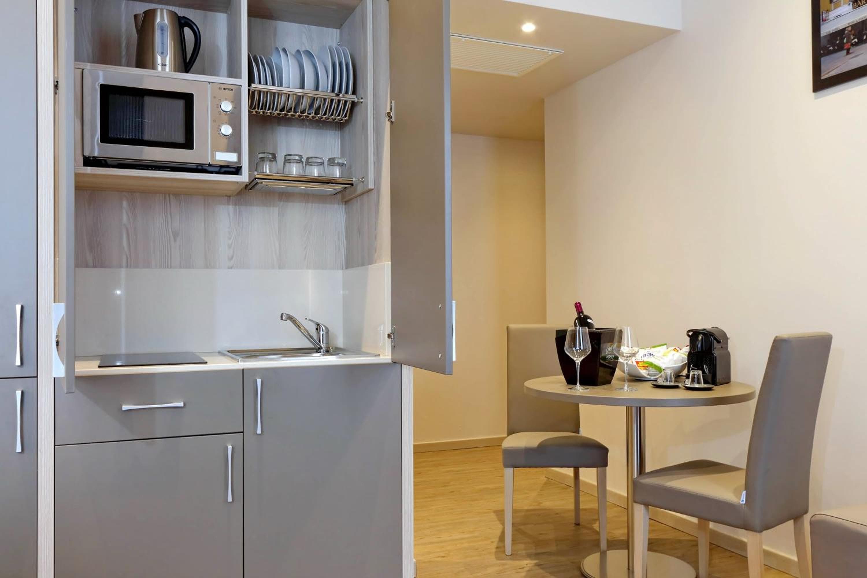 Duomo Hotel & Apartments, Milan, photo 4