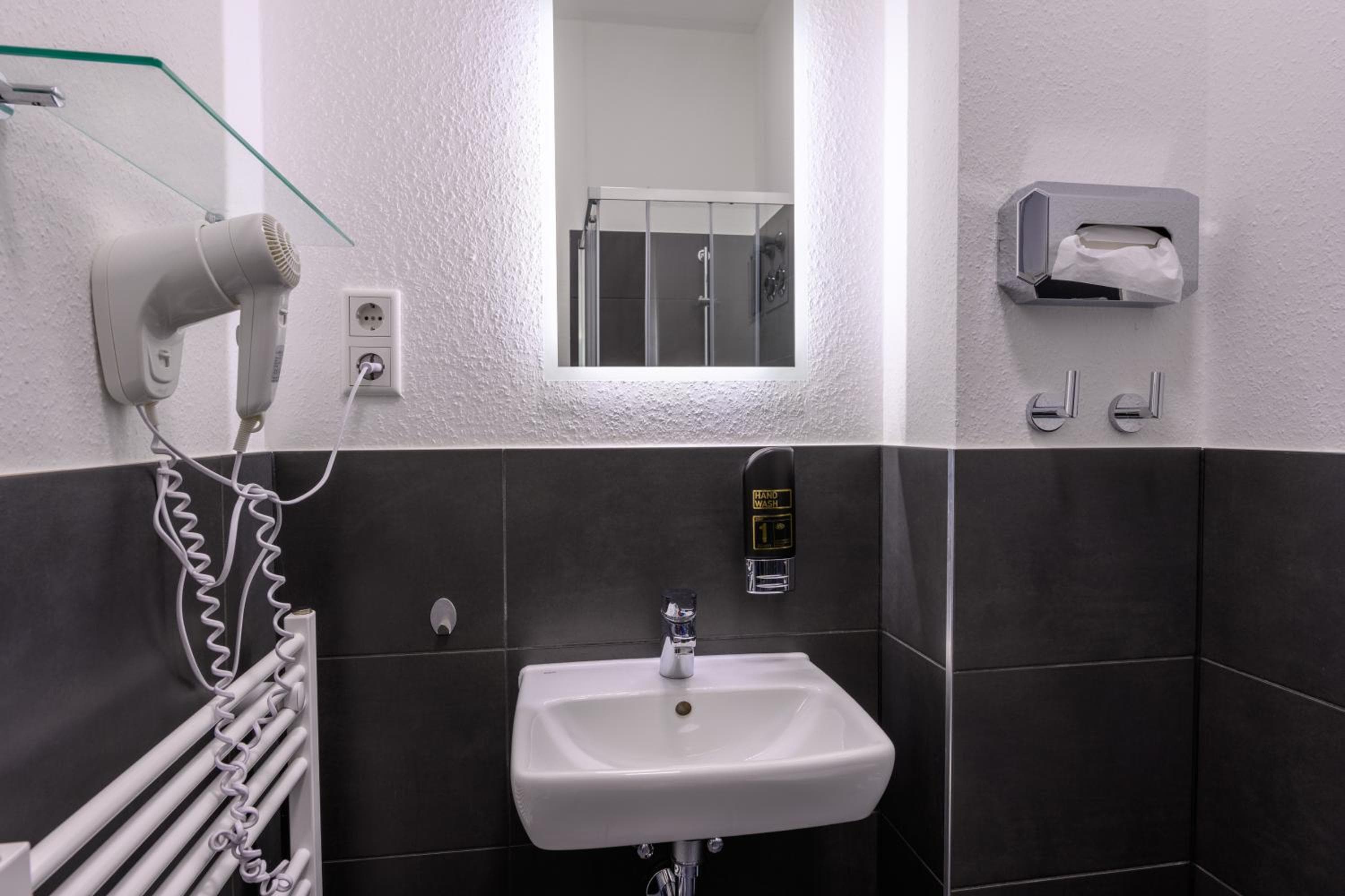 Royale Apartaments Central City Cologne, Cologne, photo 4
