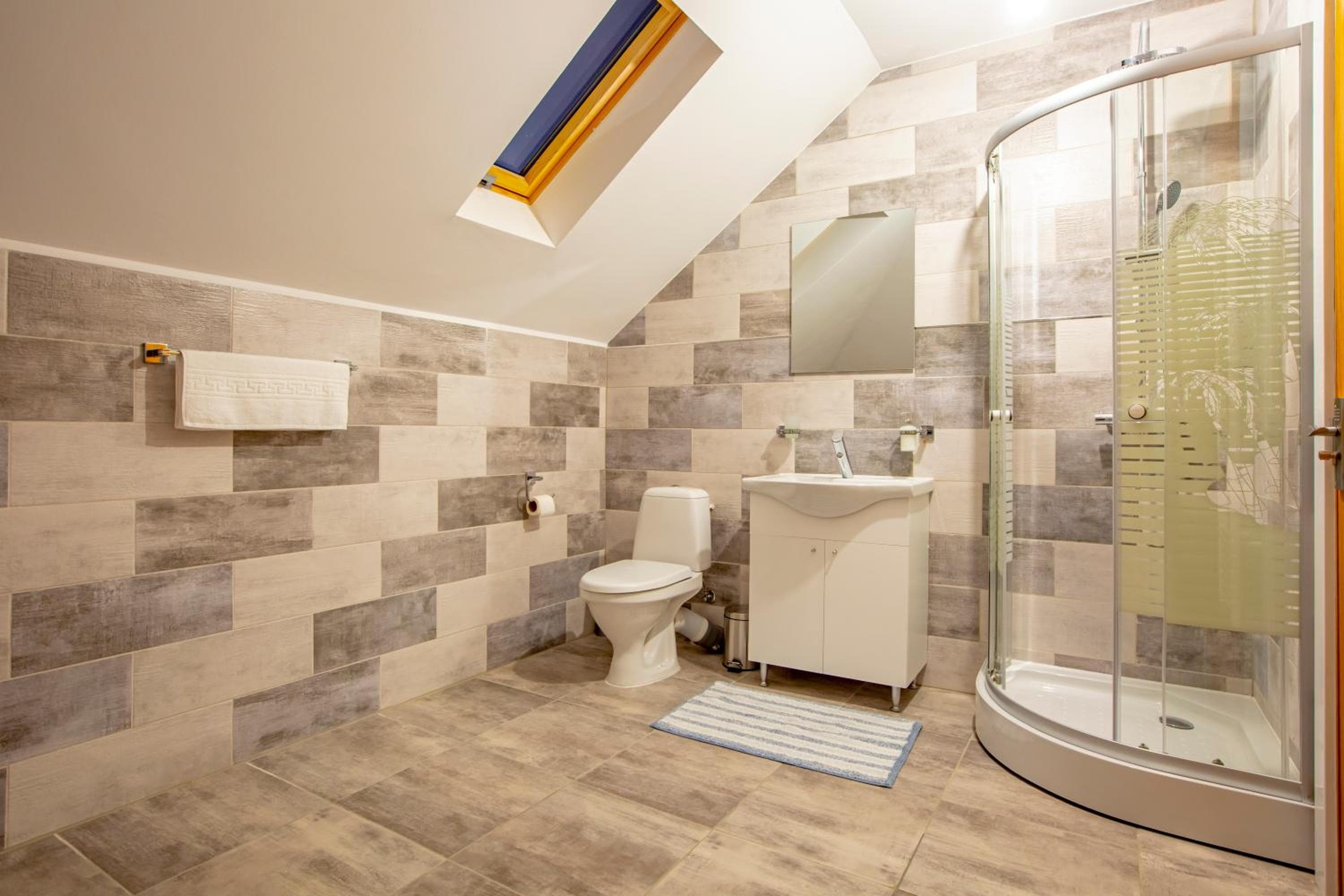 VAIAS Apartamente cu Terasa si Vedere Munte, Tîrgu Neamţ, photo 4