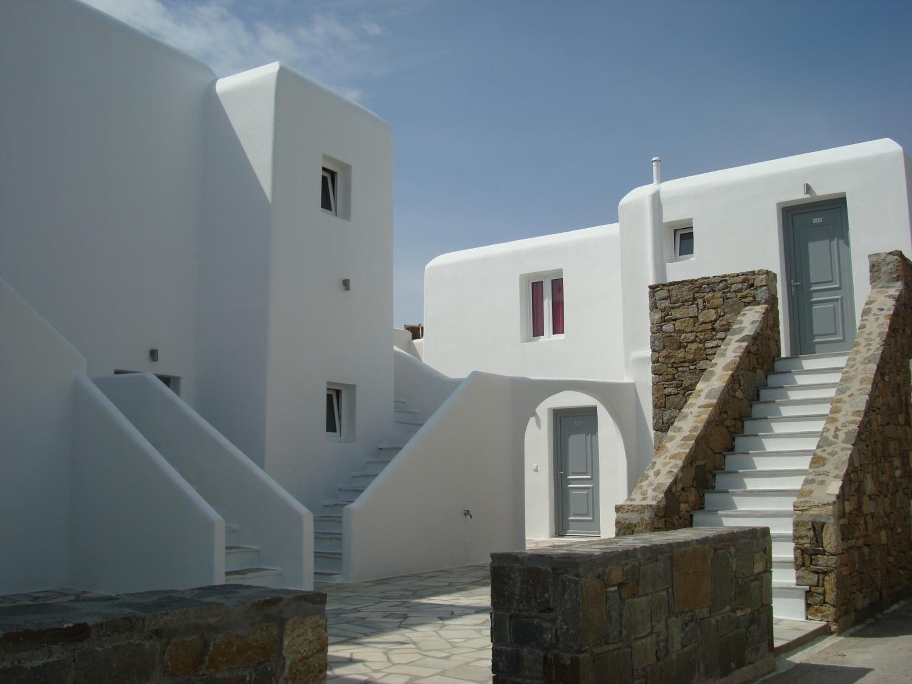 Elena Studios & Suites, Ornos, photo 4