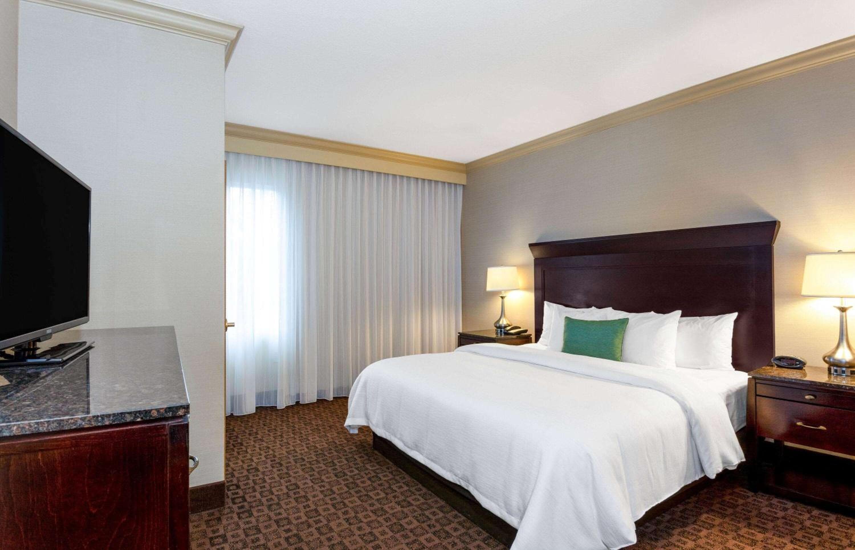 Hawthorn Extended Stay by Wyndham West Palm Beach Airport, West Palm Beach, photo 2