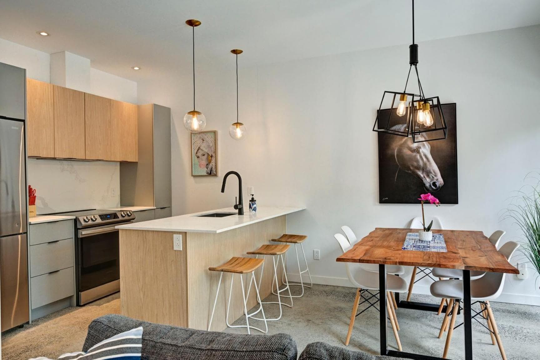 Amazing 2BR condo with private terrace presented by TripMontreal II, Montréal, photo 5