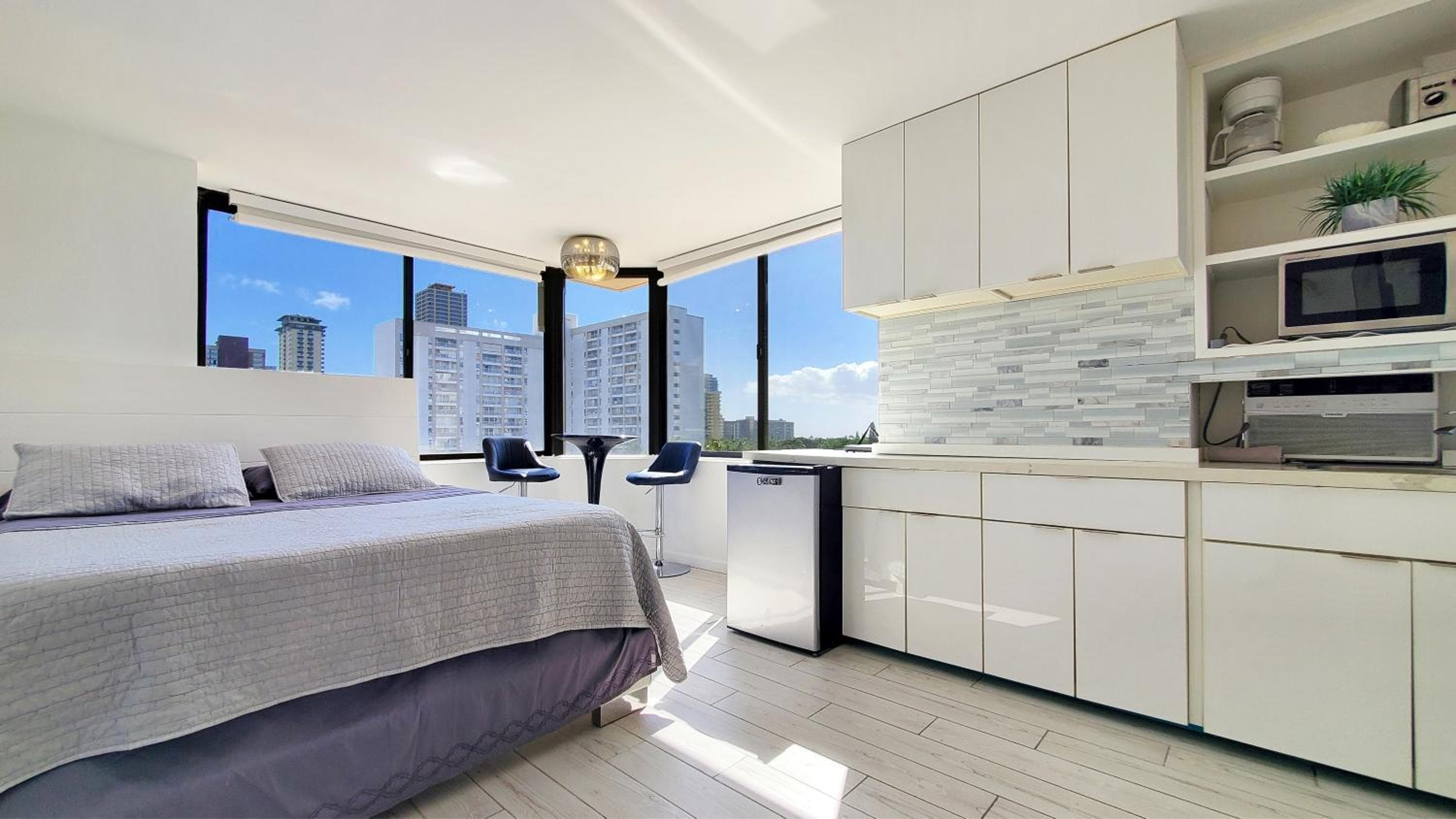 Waikiki beach modern studio No resort fee Best location, Honolulu, photo 6