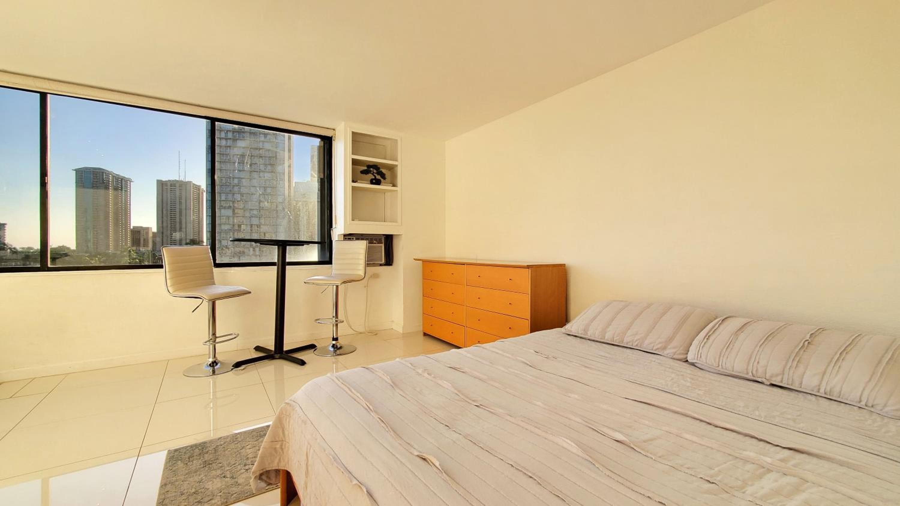 Waikiki beach cozy studio no resort fee, Honolulu, photo 4