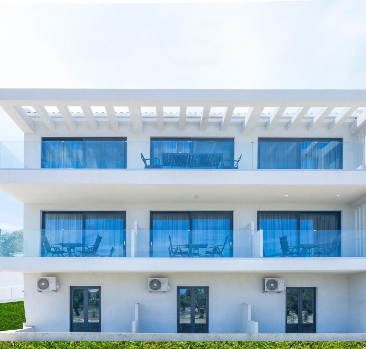 Dionisos Luxury Suites, Tsilivi