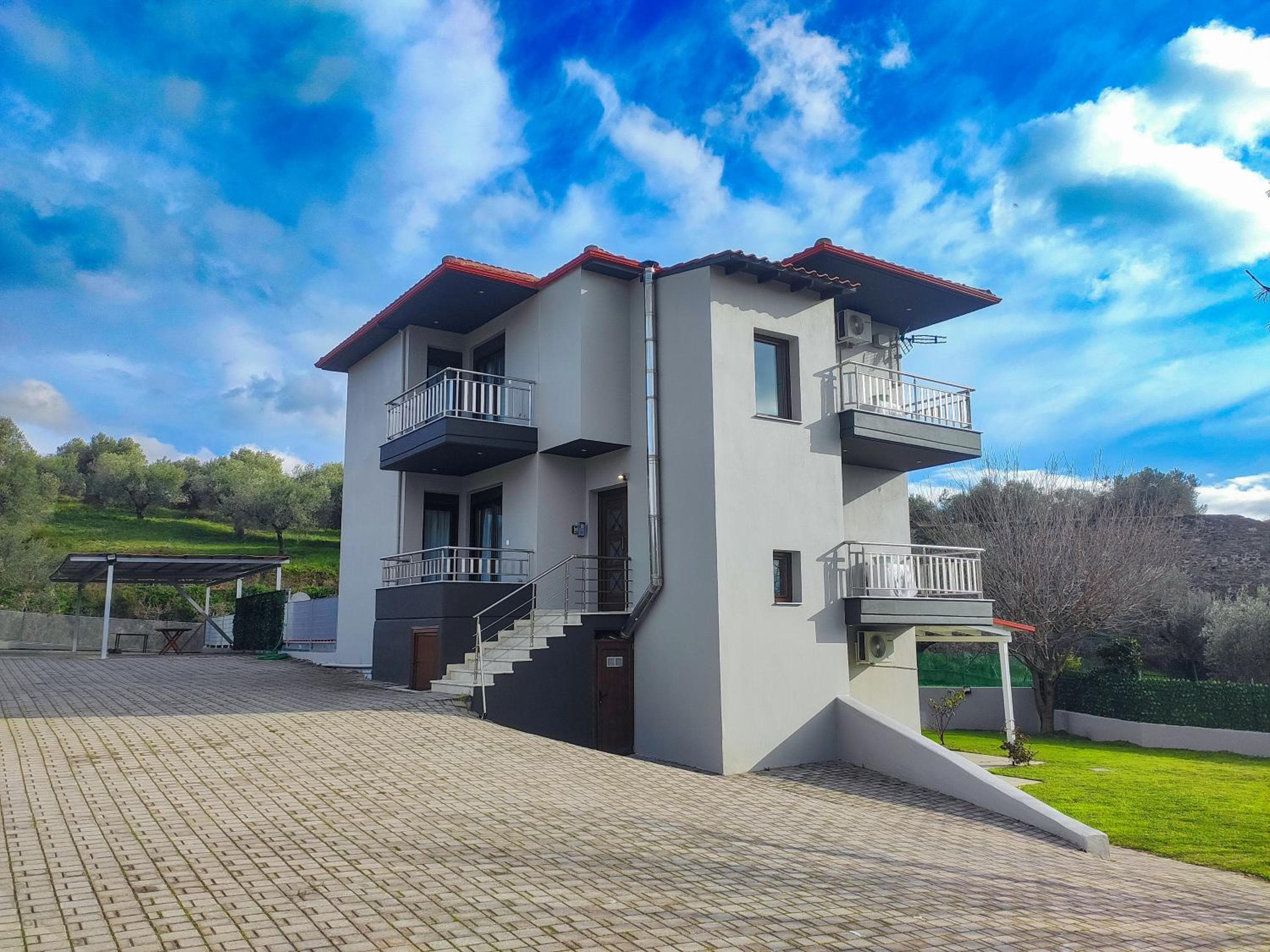 Kashmir Luxury Apartments, Neos Marmaras