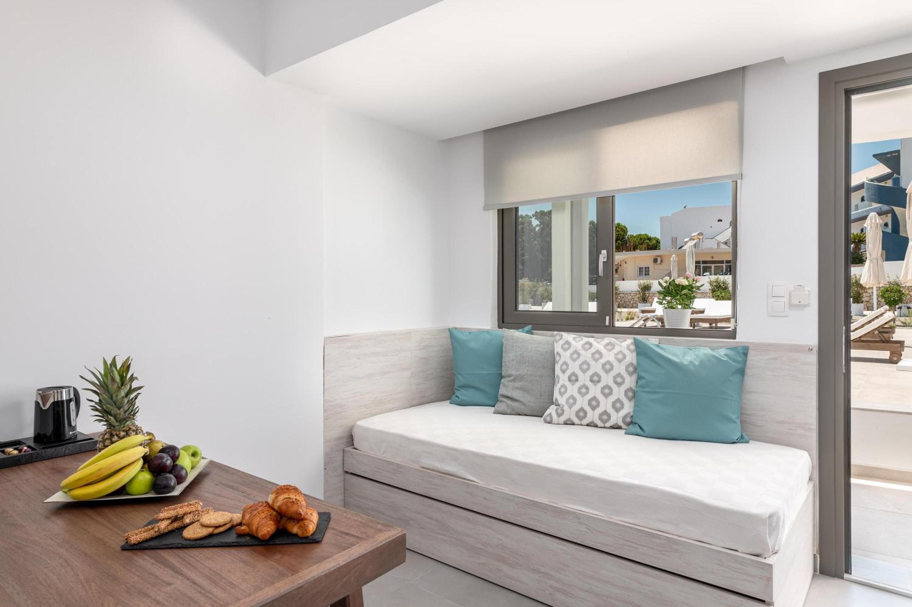 Kellys Luxury Apartments, Faliraki, photo 4