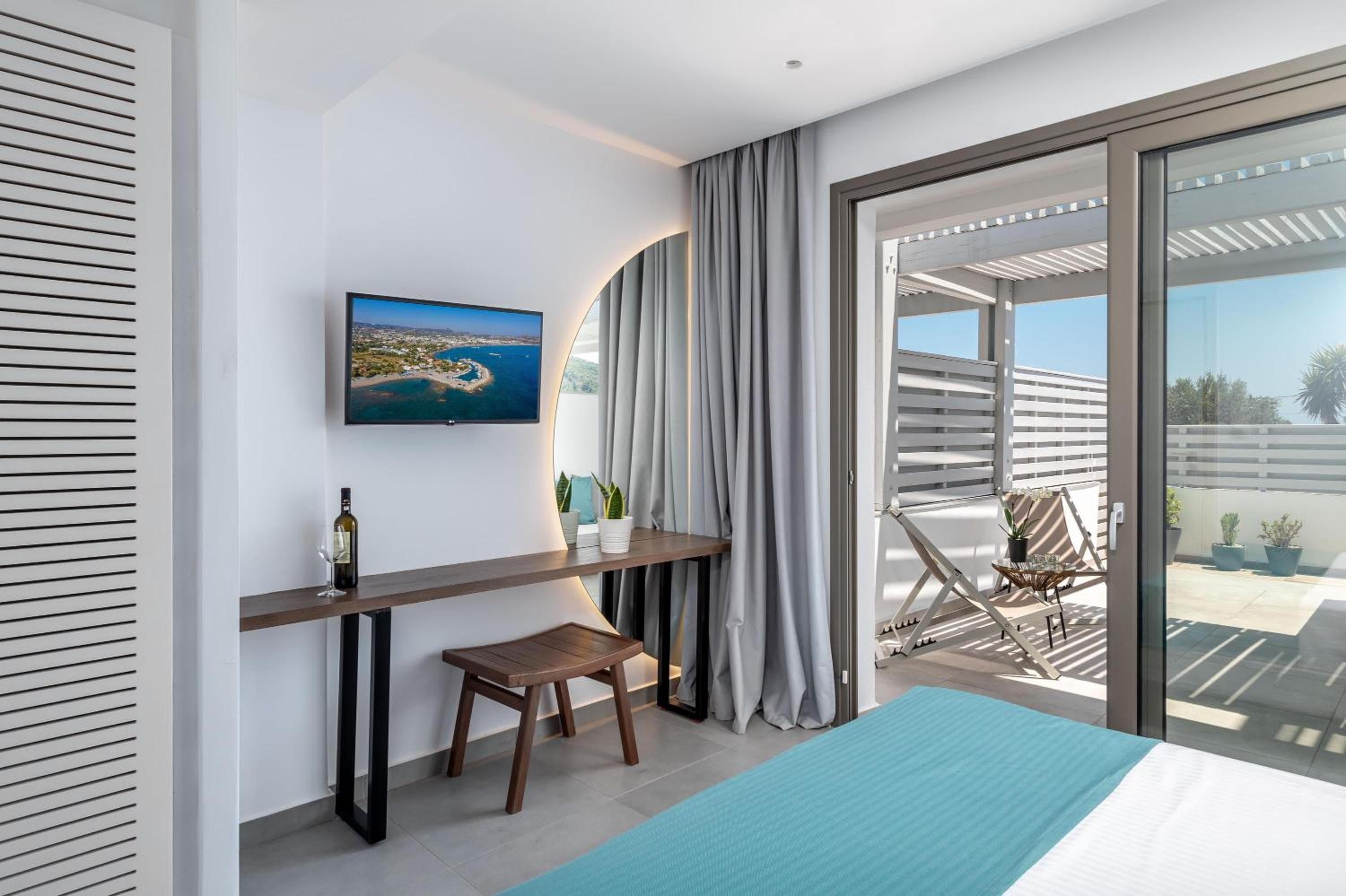Kellys Luxury Apartments, Faliraki, photo 2