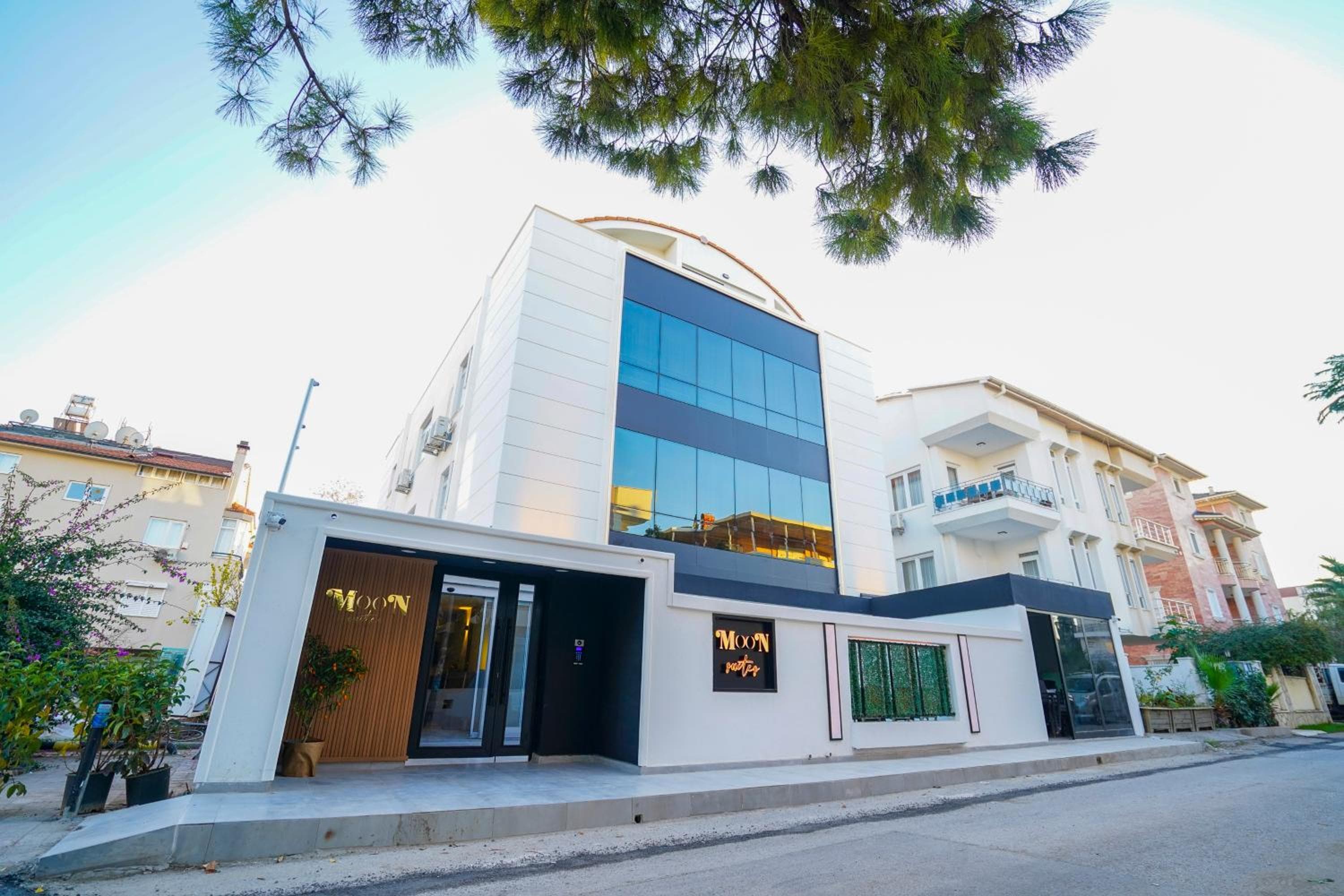 Moon Suites, Antalya