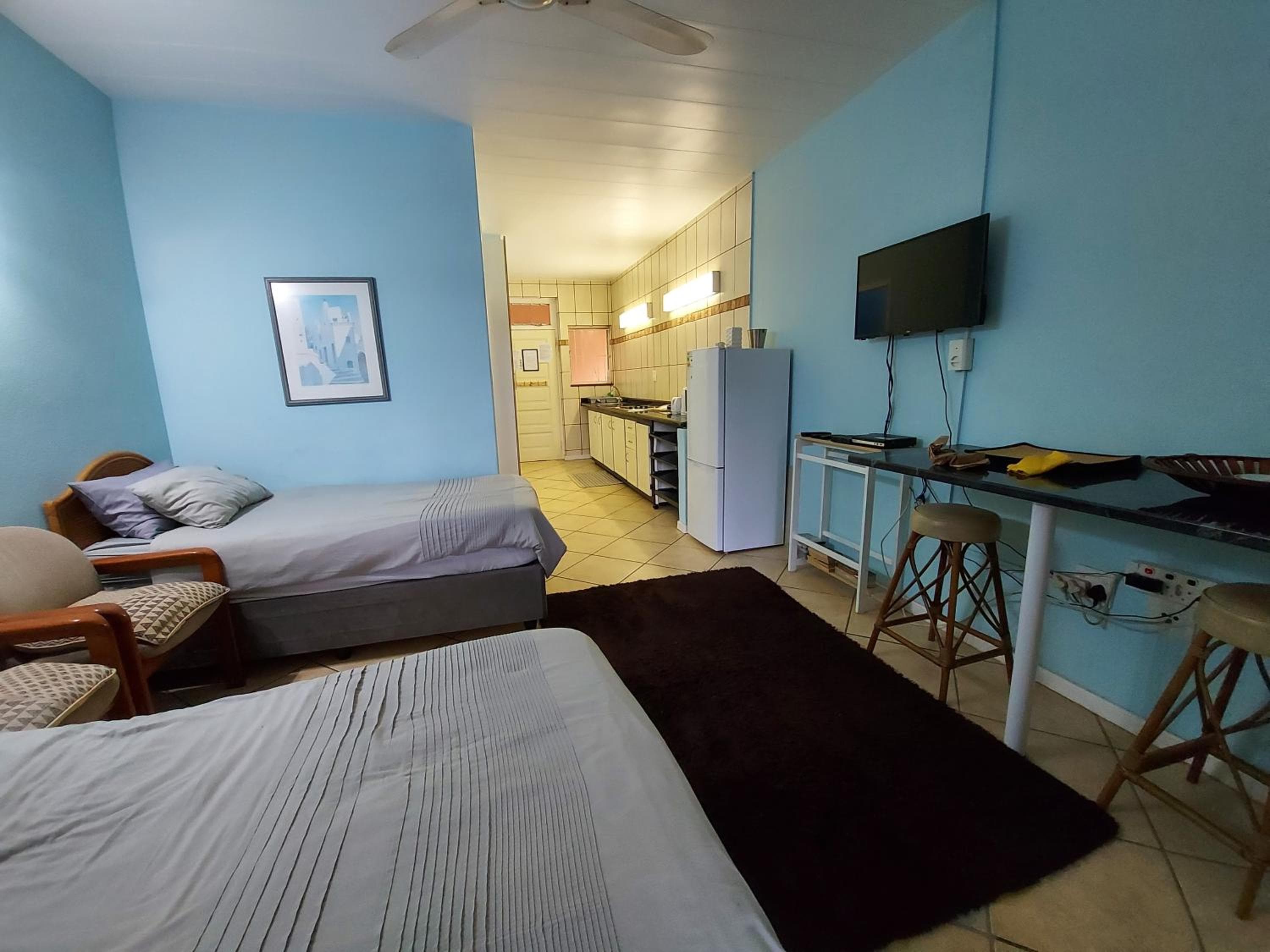 3 Ocean Breeze, Warner Beach