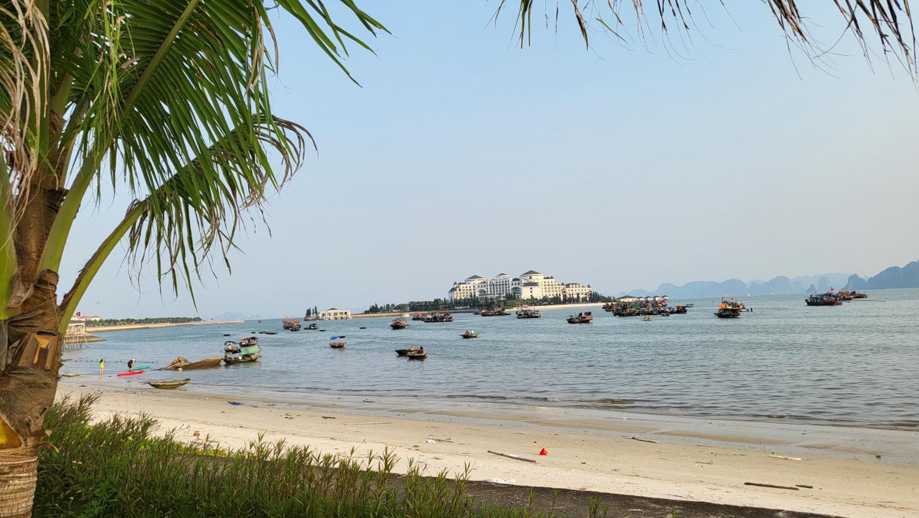 Sea View Sandy homestay Citadines Marina Ha Long, Ha Long, photo 5
