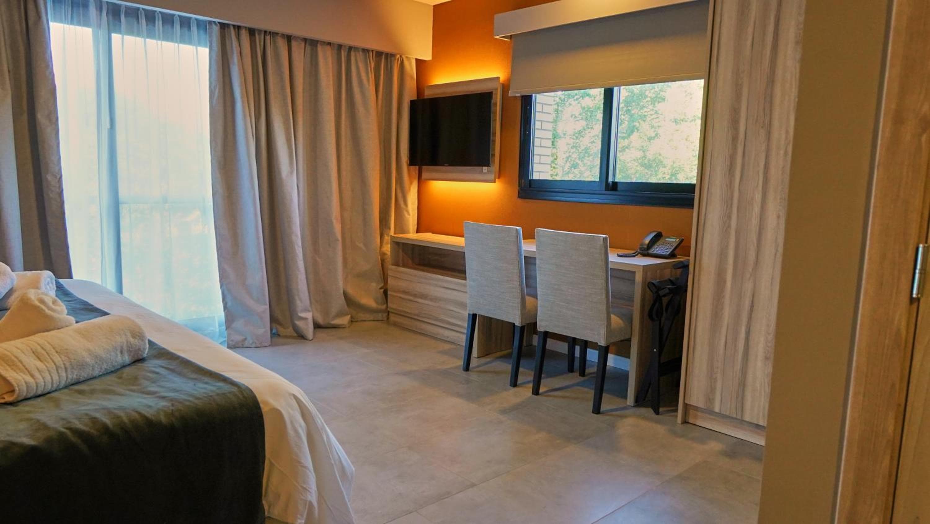Ferrol Apart Hotel, Funes, photo 3