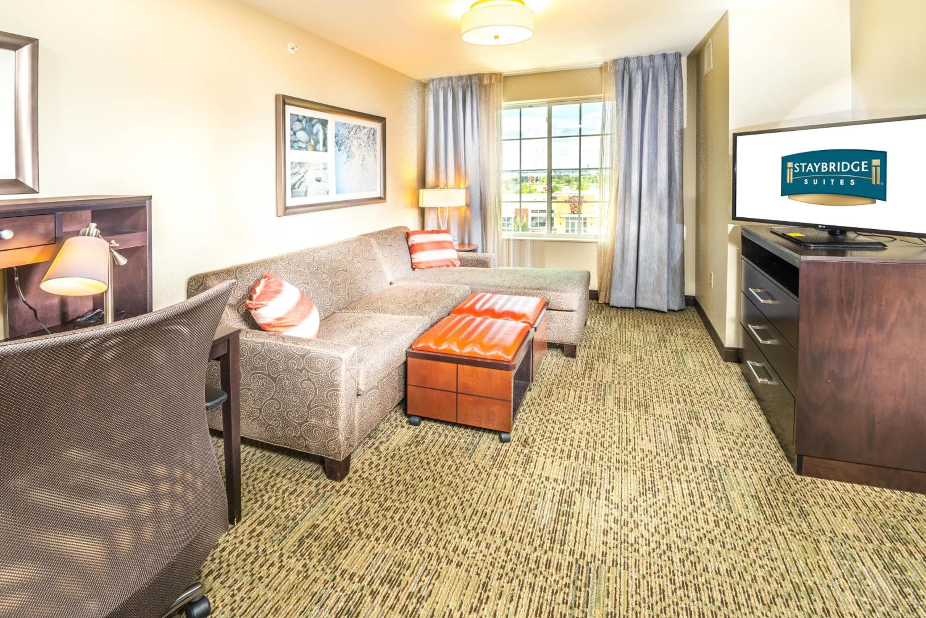 Staybridge Suites Denver - Central Park by IHG, Denver, photo 3