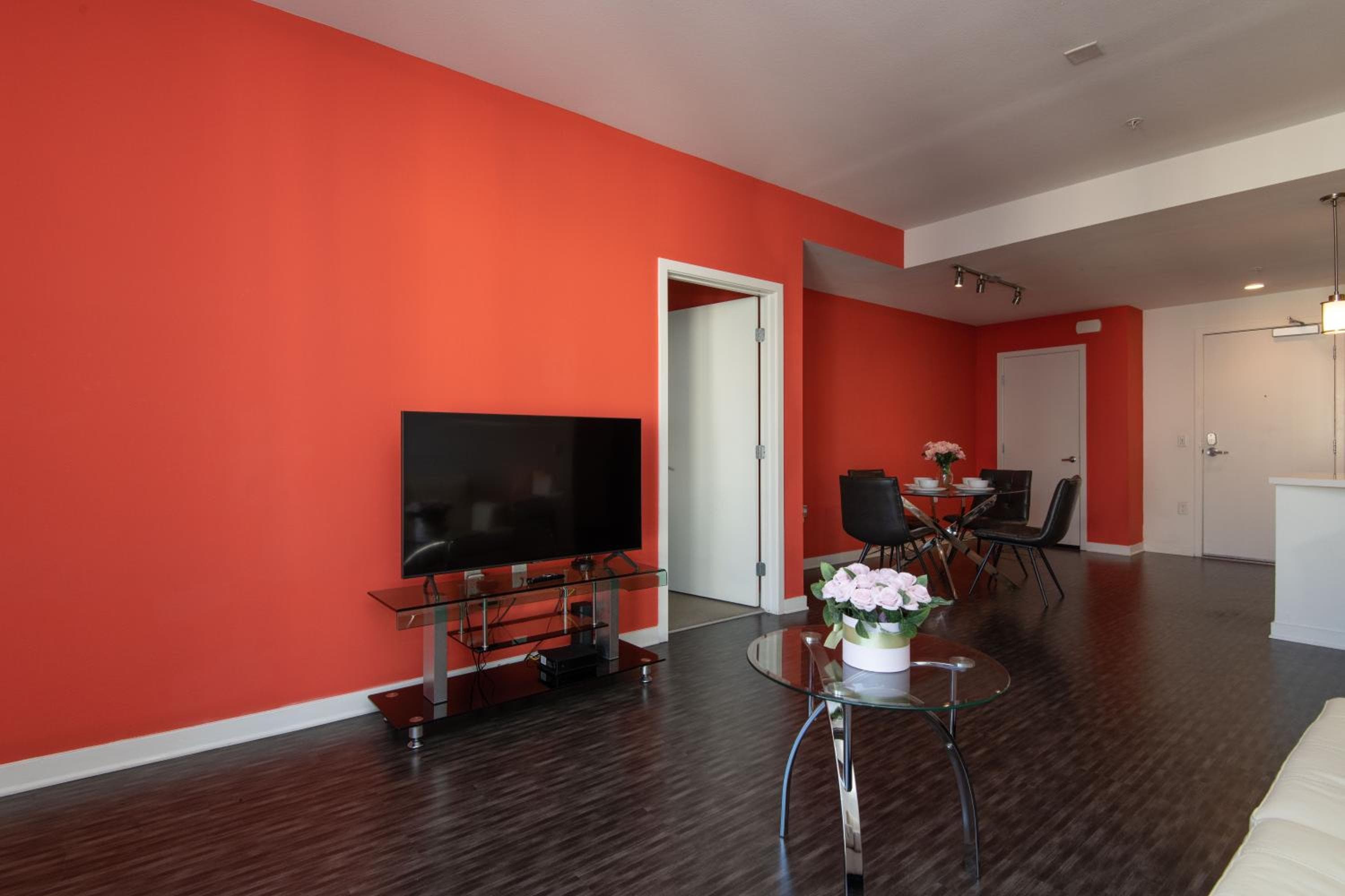 Modern Apartment Rentals, Los Angeles, photo 6