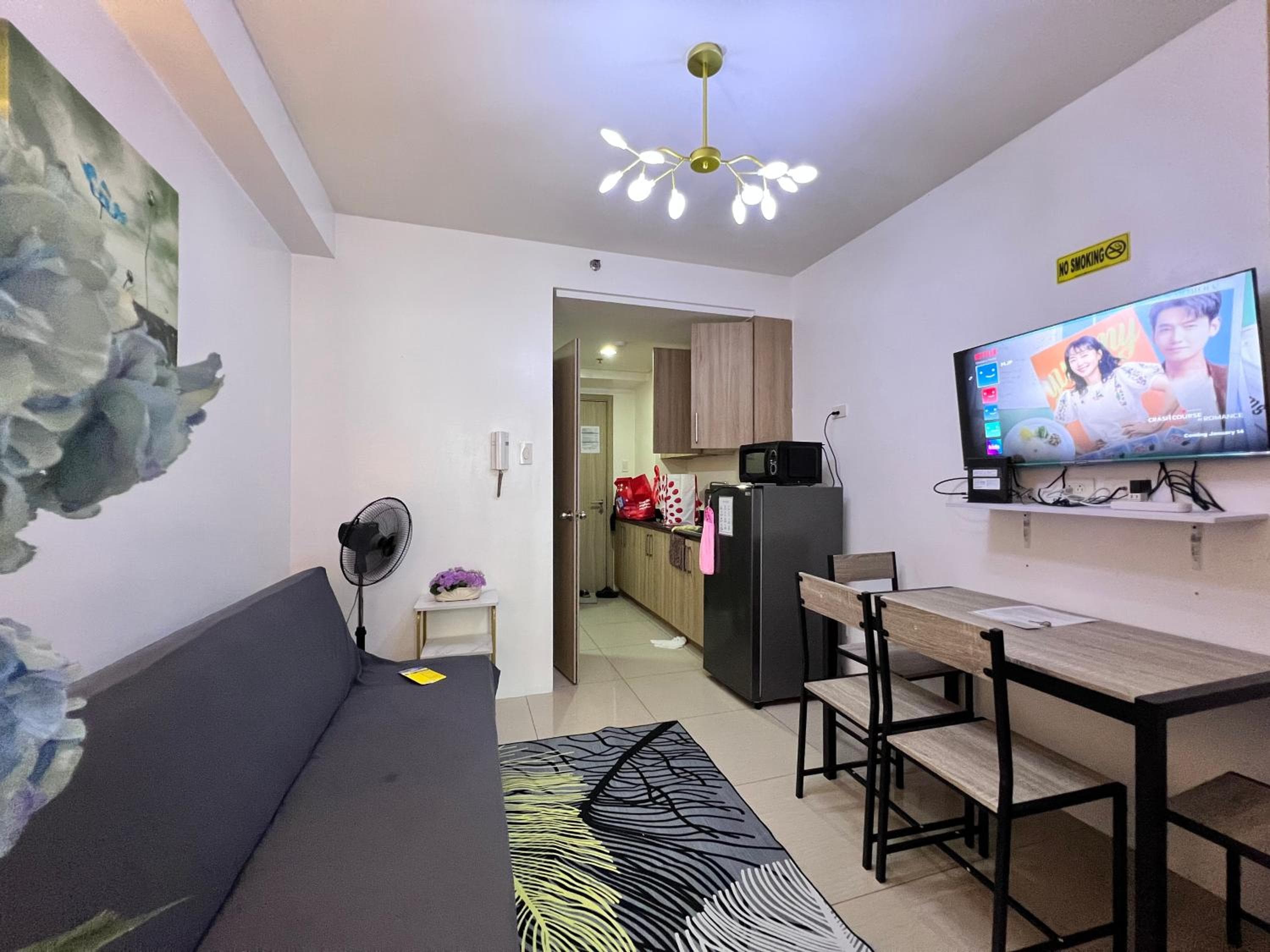 Studio Units at Shore Residences Condo MOA Complex near Airport, Manila, photo 2
