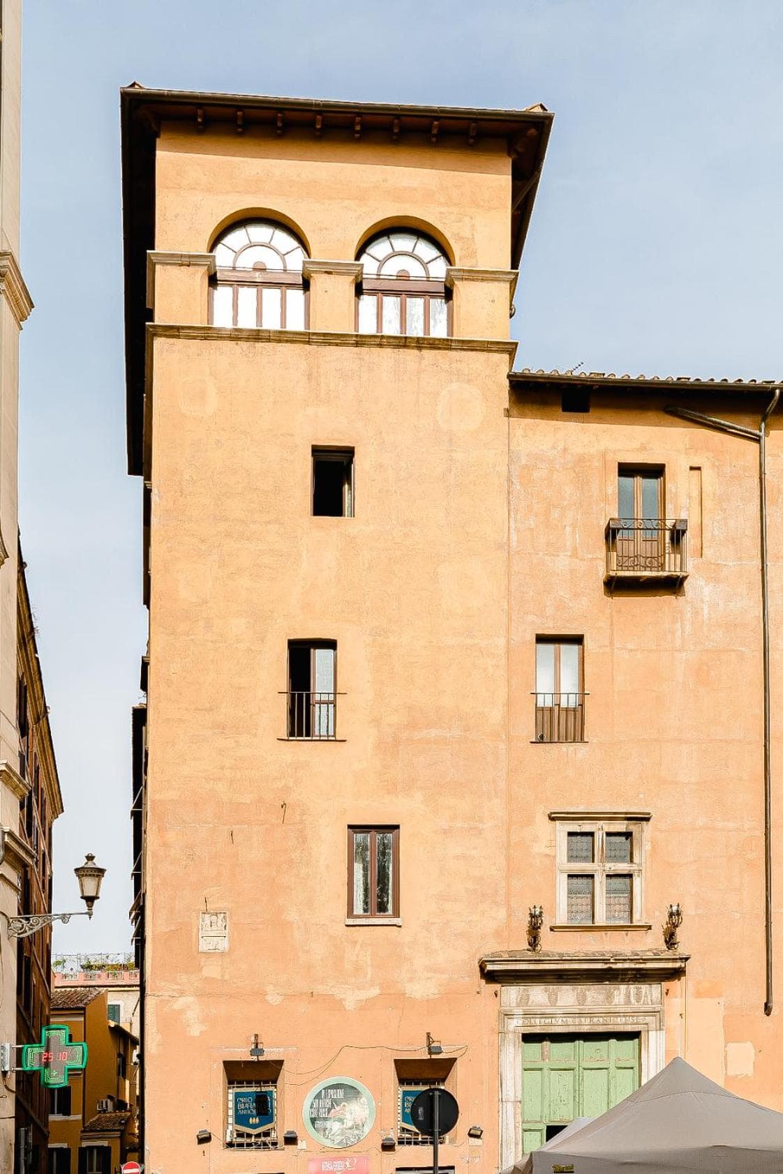Torre Capranica, Rome