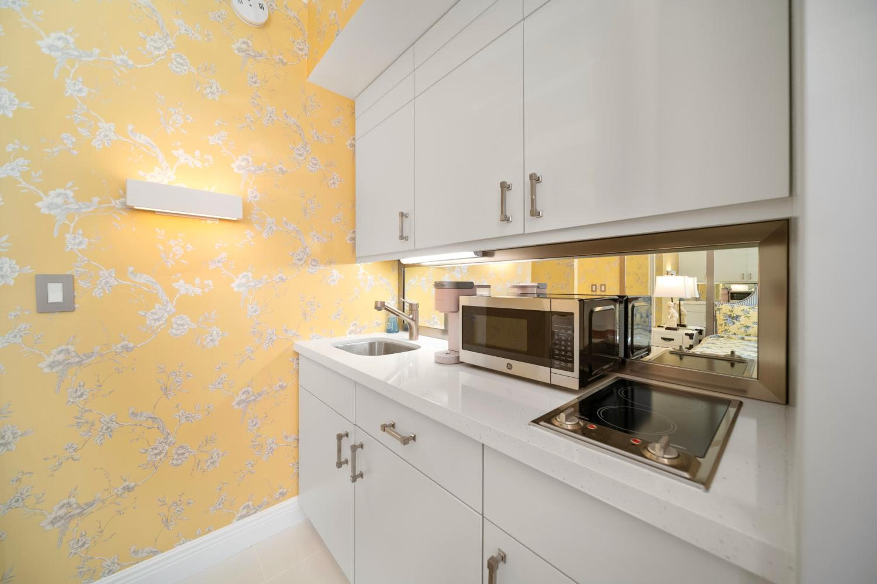 Renovated studio in the heart of Palm Beach - free parking, security box, Palm Beach, photo 6