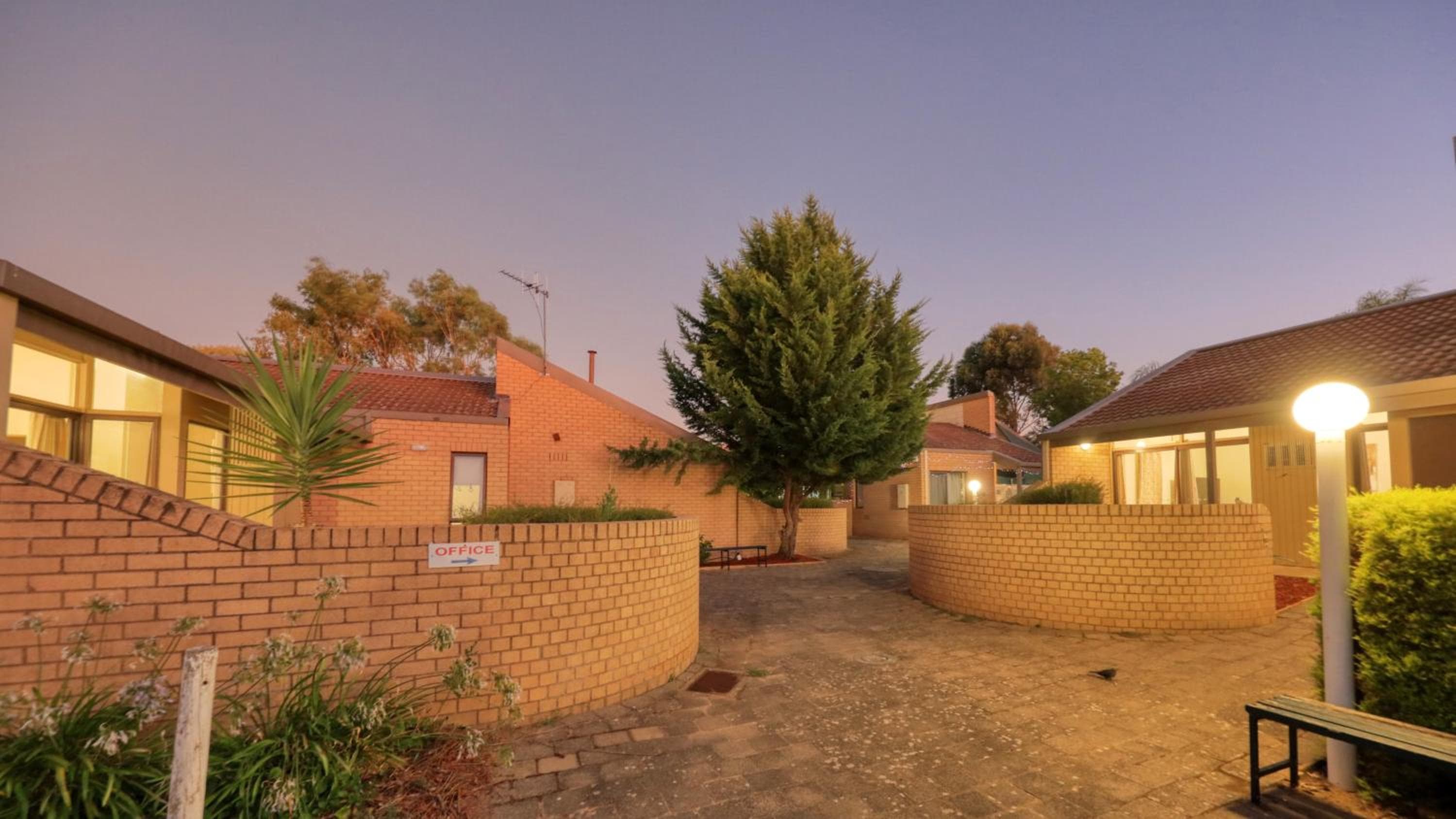 Executive Hideaway, Benalla