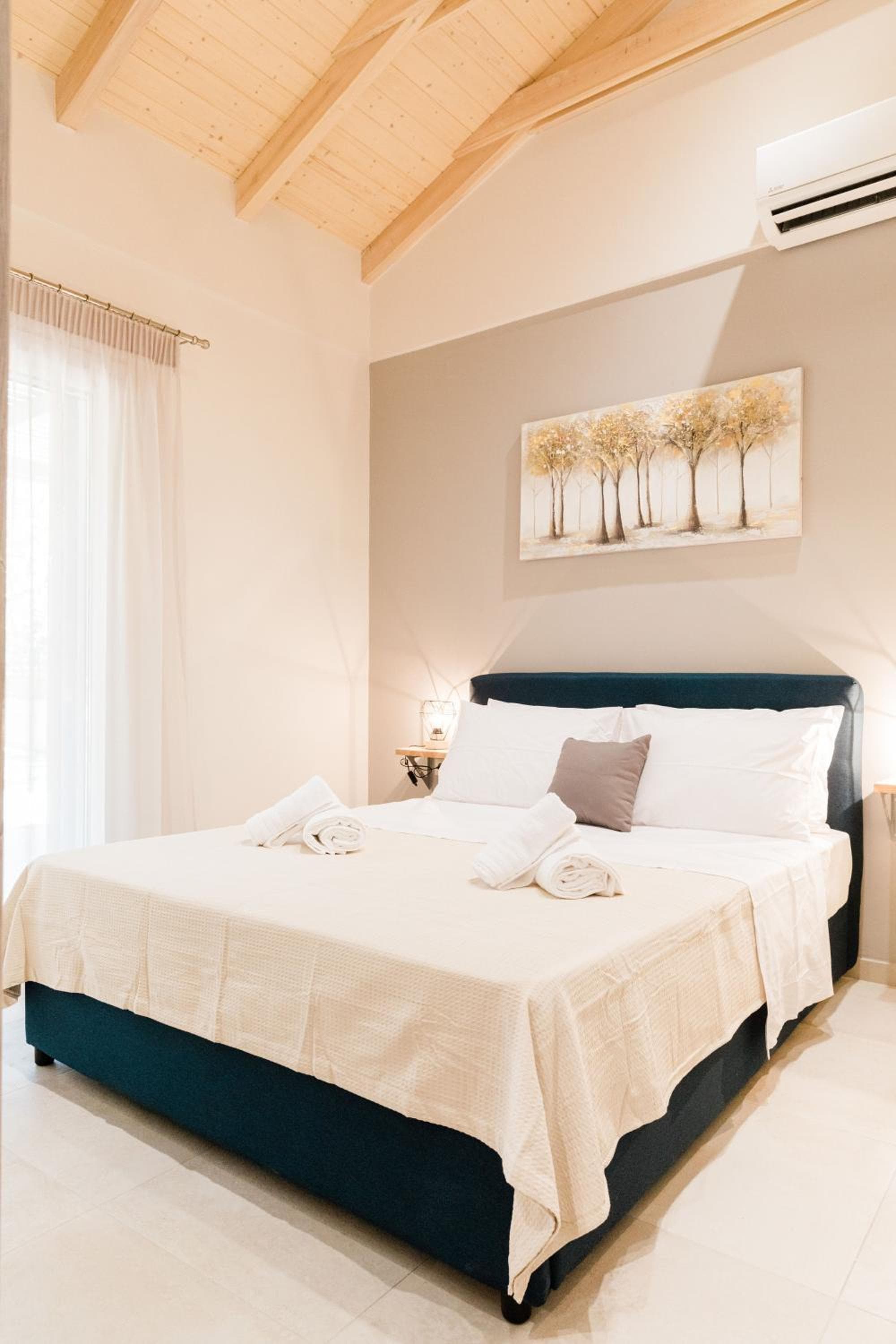 Seadrop Suites, Lefkada Town