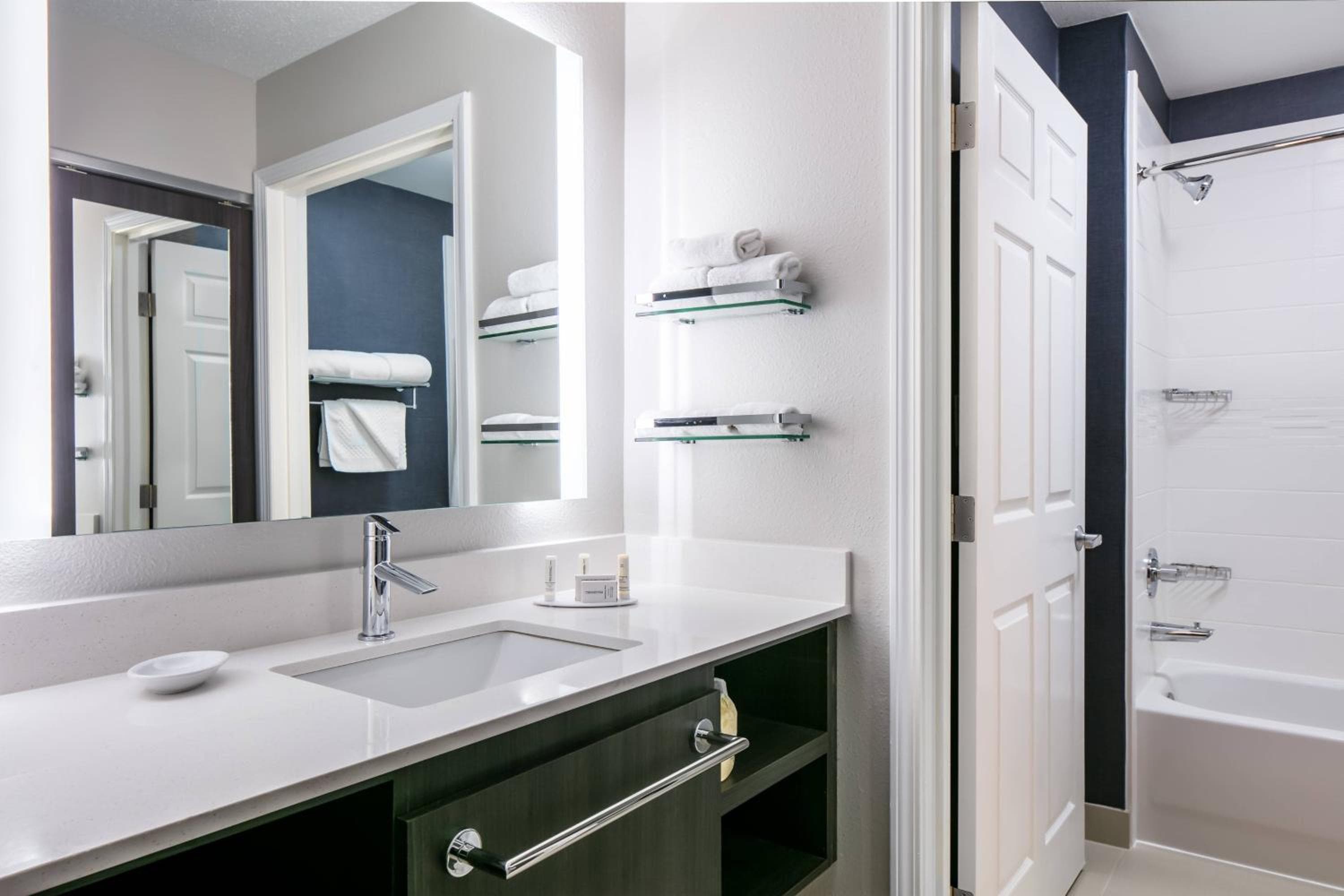 Residence Inn by Marriott Tulsa South, Tulsa, photo 3