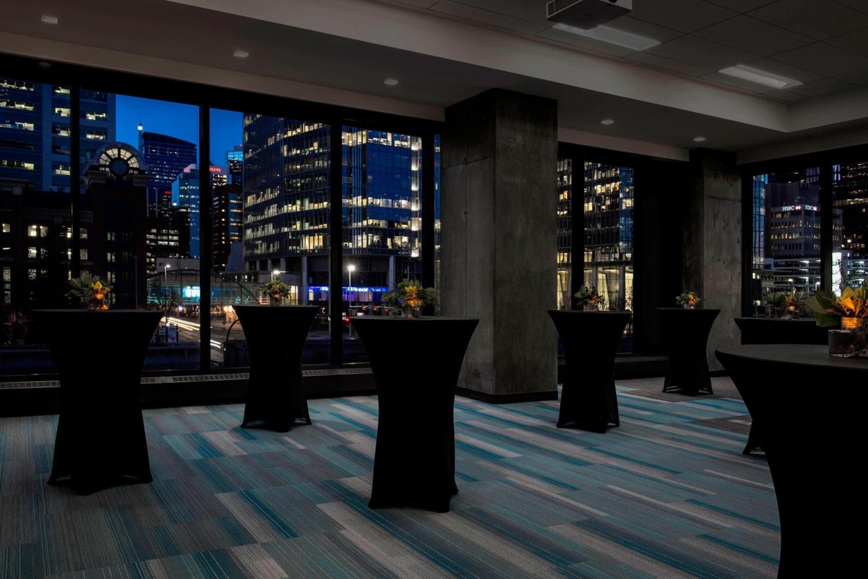 Residence Inn by Marriott Calgary Downtown/Beltline District, Calgary, photo 3