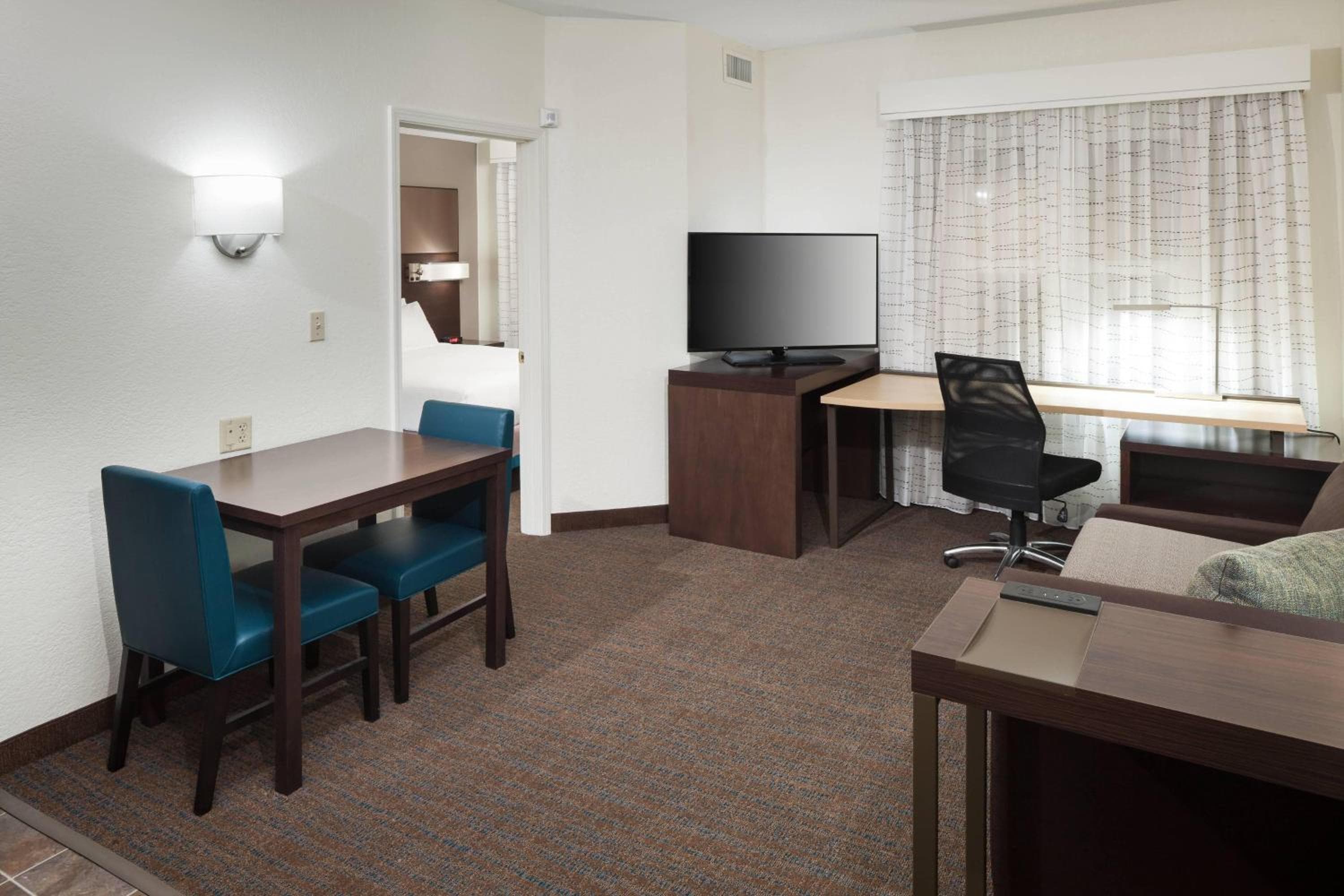 Residence Inn Kansas City Country Club Plaza, Kansas City, photo 6