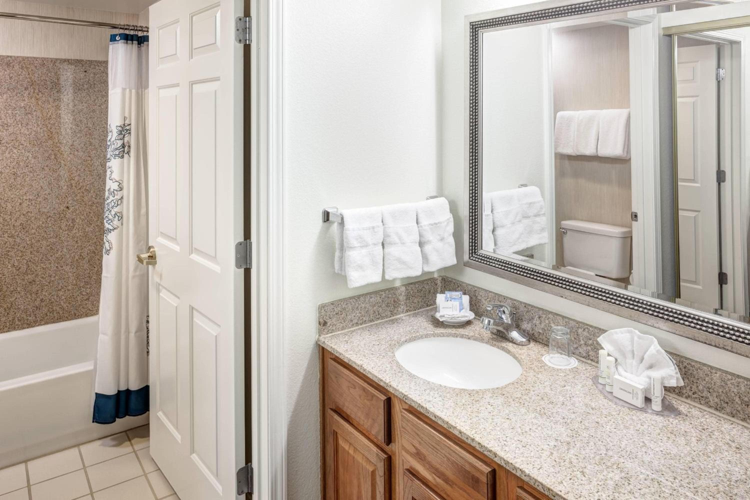 Residence Inn Kansas City Country Club Plaza, Kansas City, photo 4