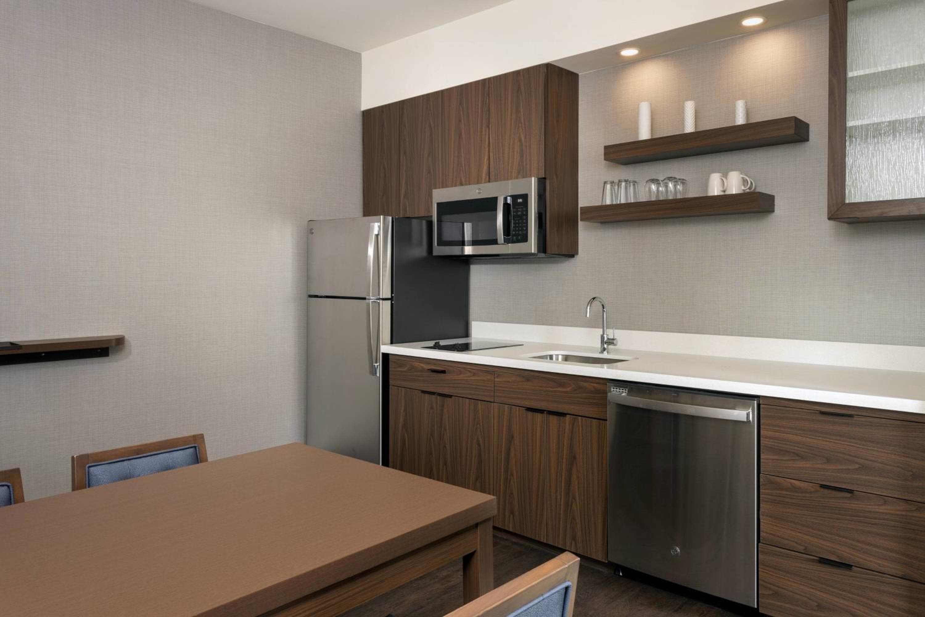 Kitchen at Residence Inn By Marriott Philadelphia Bala Cynwyd
