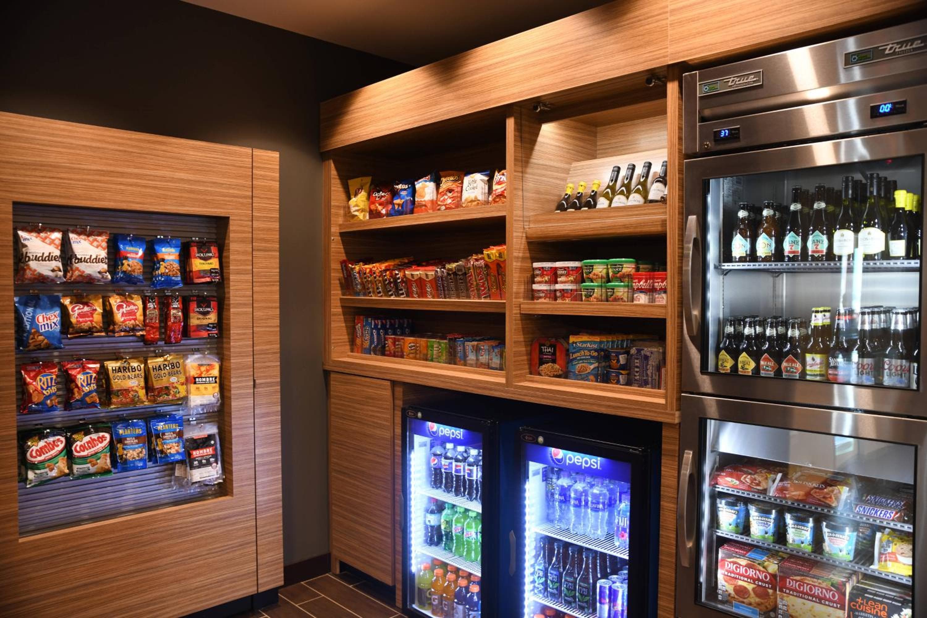TownePlace Suites Kansas City At Briarcliff, Kansas City, photo 2