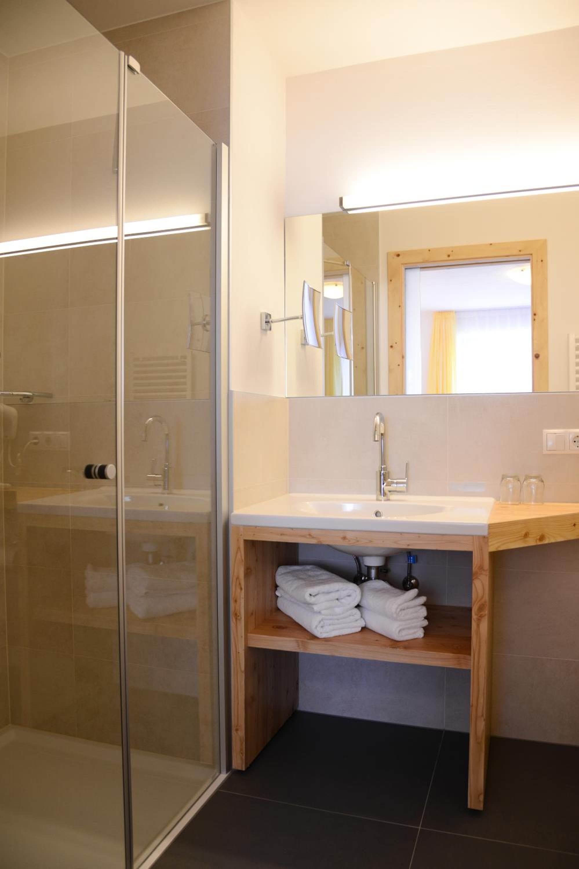 Garni Appartements Almrausch, Burgusio, photo 3