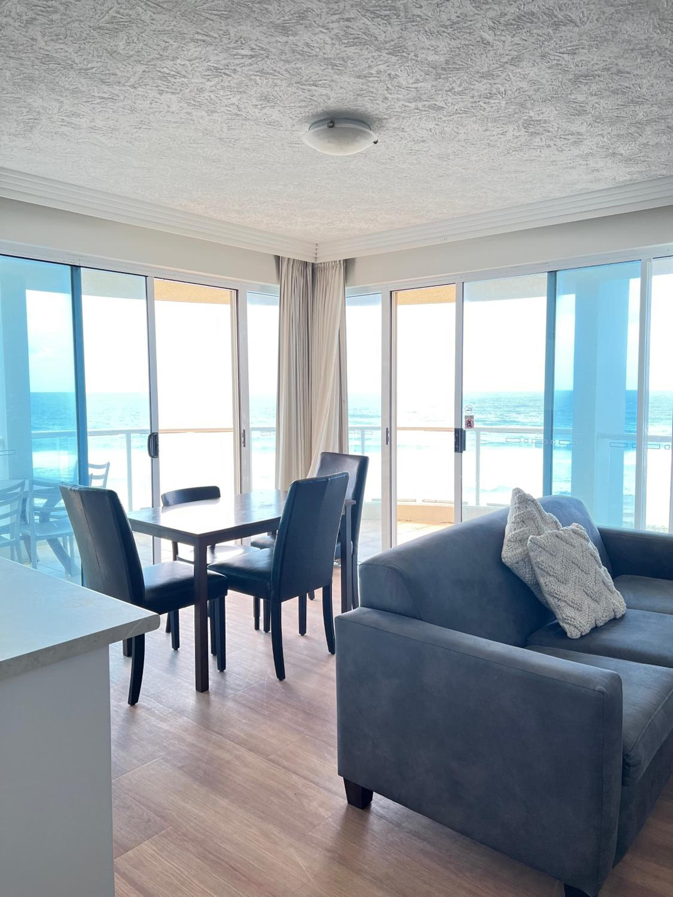 Regency on the Beach, Gold Coast, photo 3