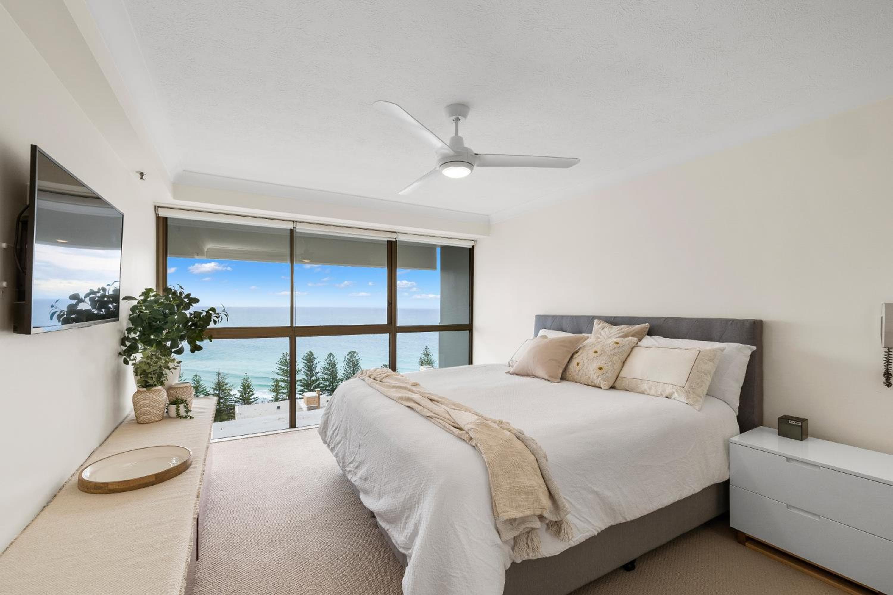 Gemini Court Holiday Apartments, Gold Coast, photo 2