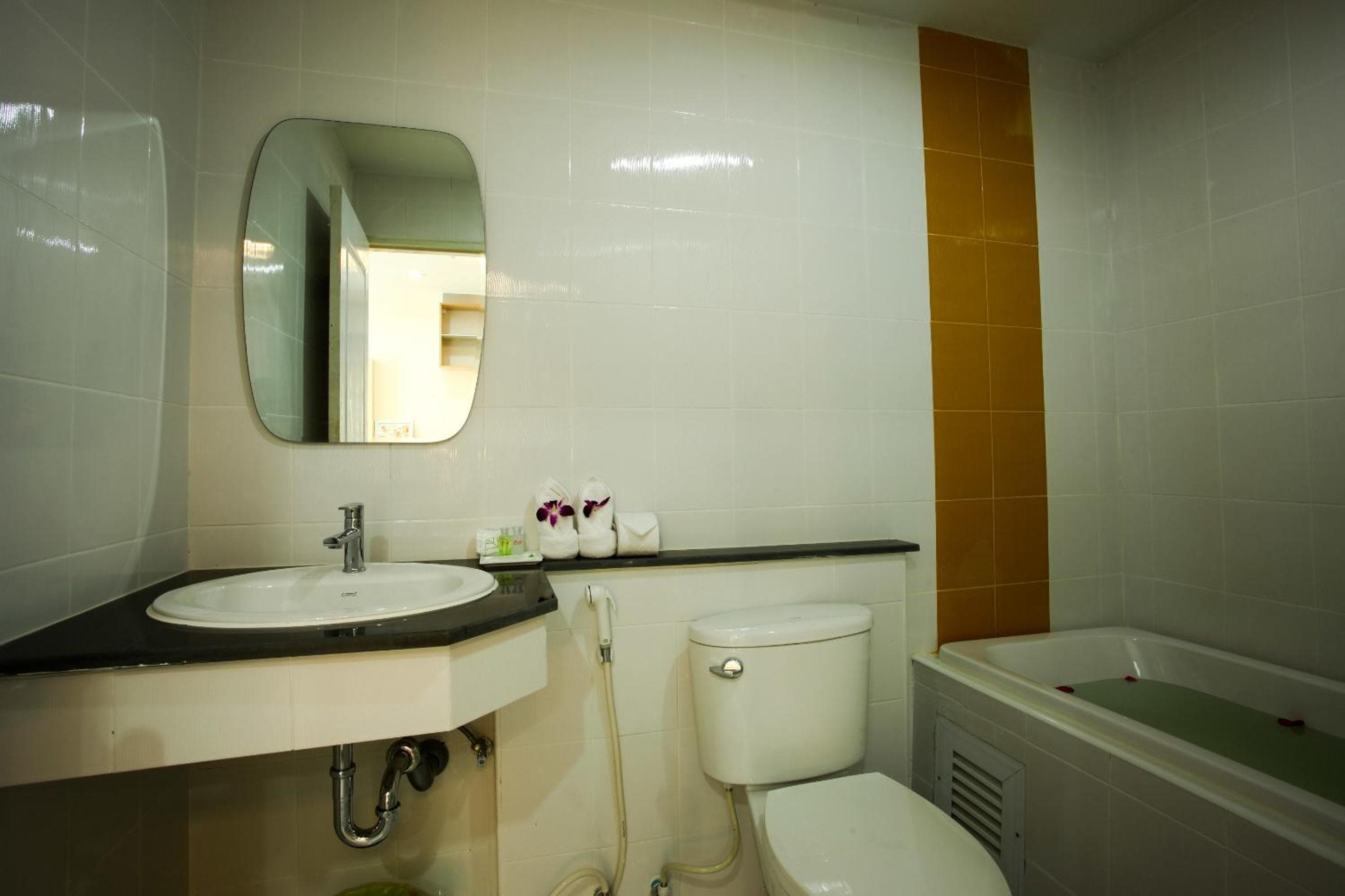 Patt Serviced Apartments, Chon Buri, photo 3