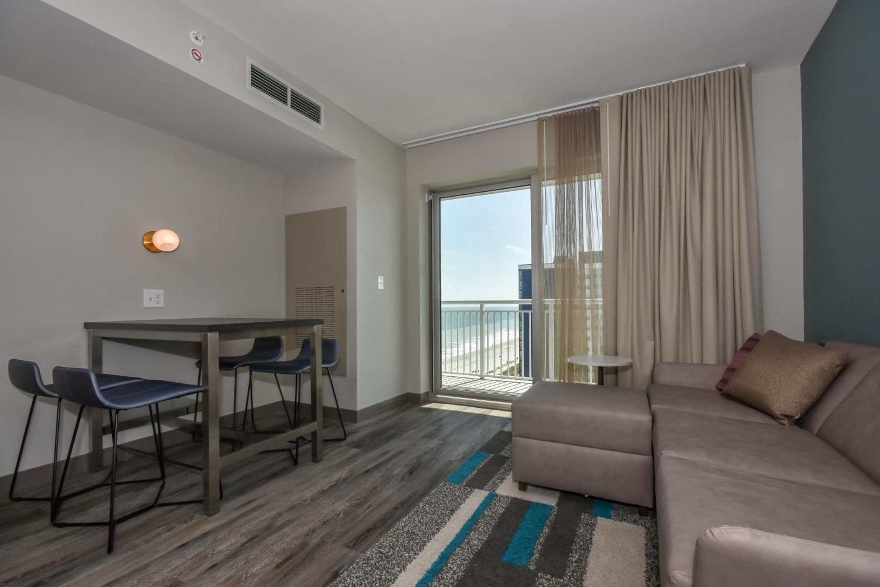 Residence Inn by Marriott Myrtle Beach Oceanfront, Myrtle Beach, photo 3