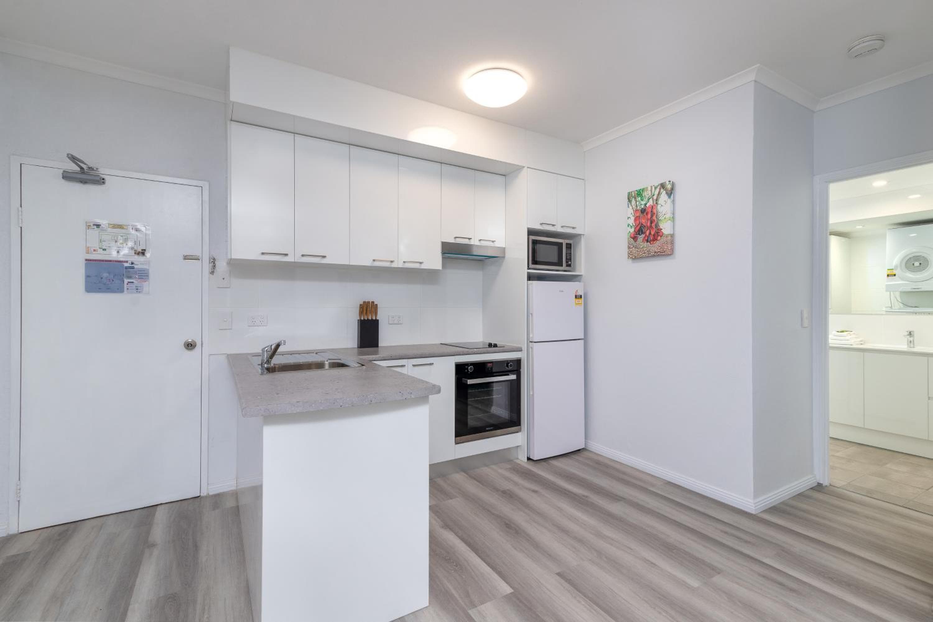 Seascape Holidays - Coral Apartments, Port Douglas, photo 6